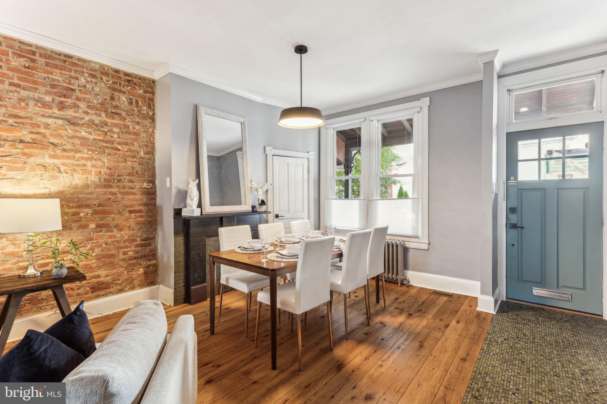 EAST FALLS - Residential