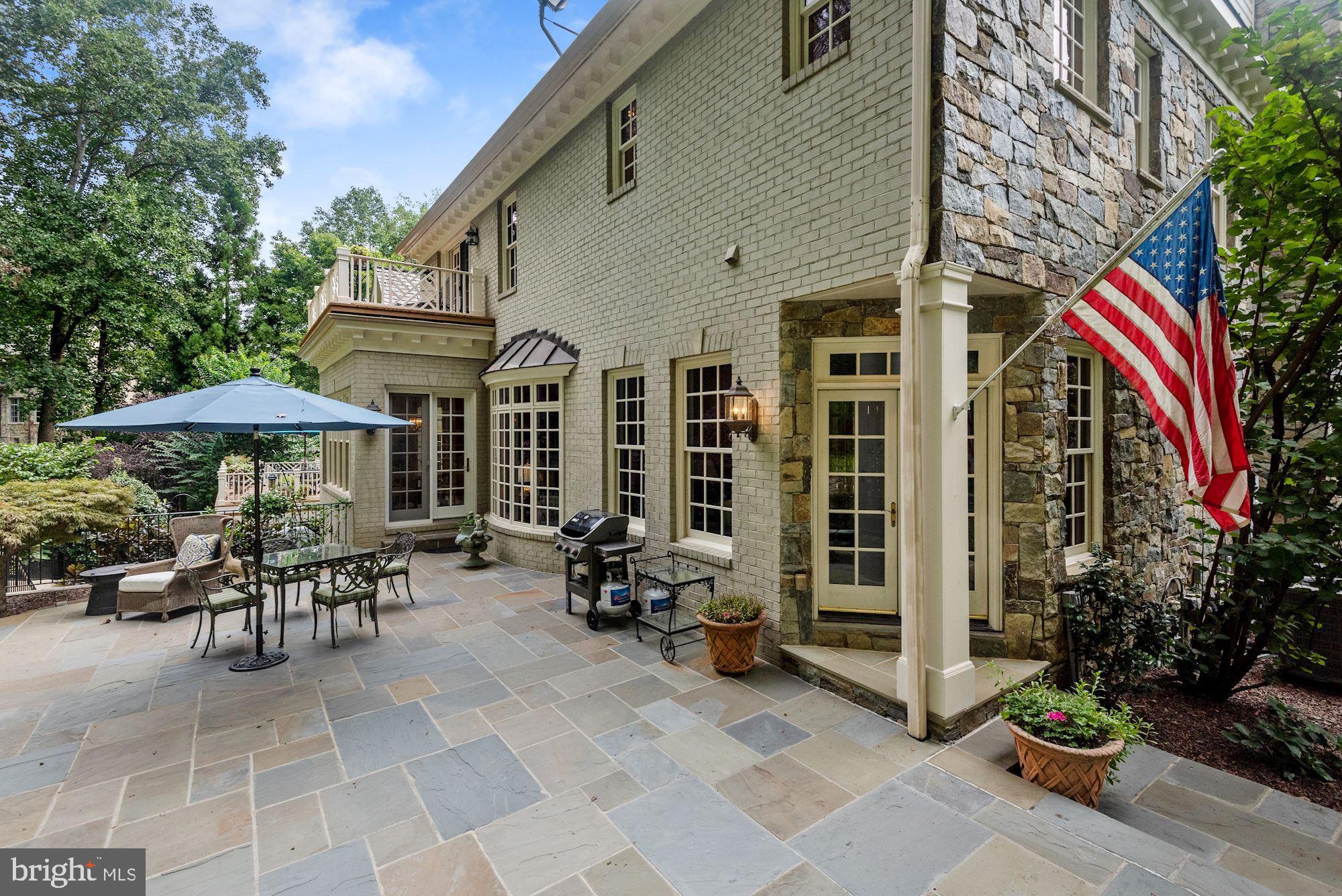 CHINQUAPIN - Residential