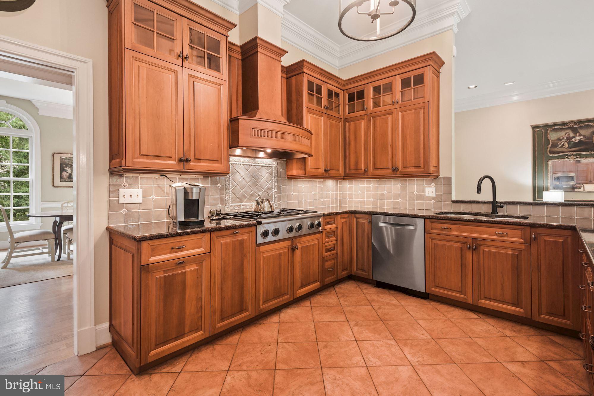 CHINQUAPIN - Residential