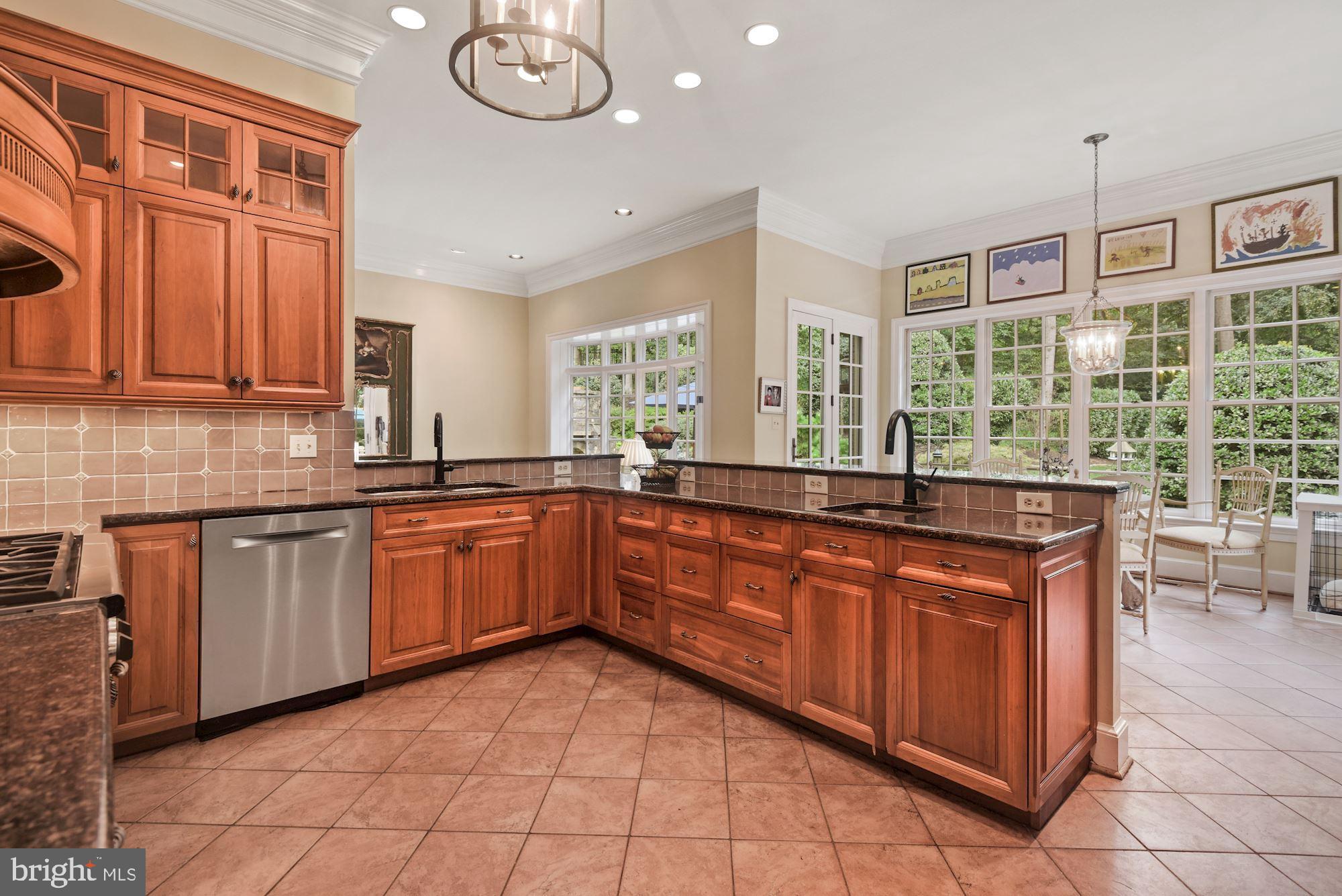 CHINQUAPIN - Residential