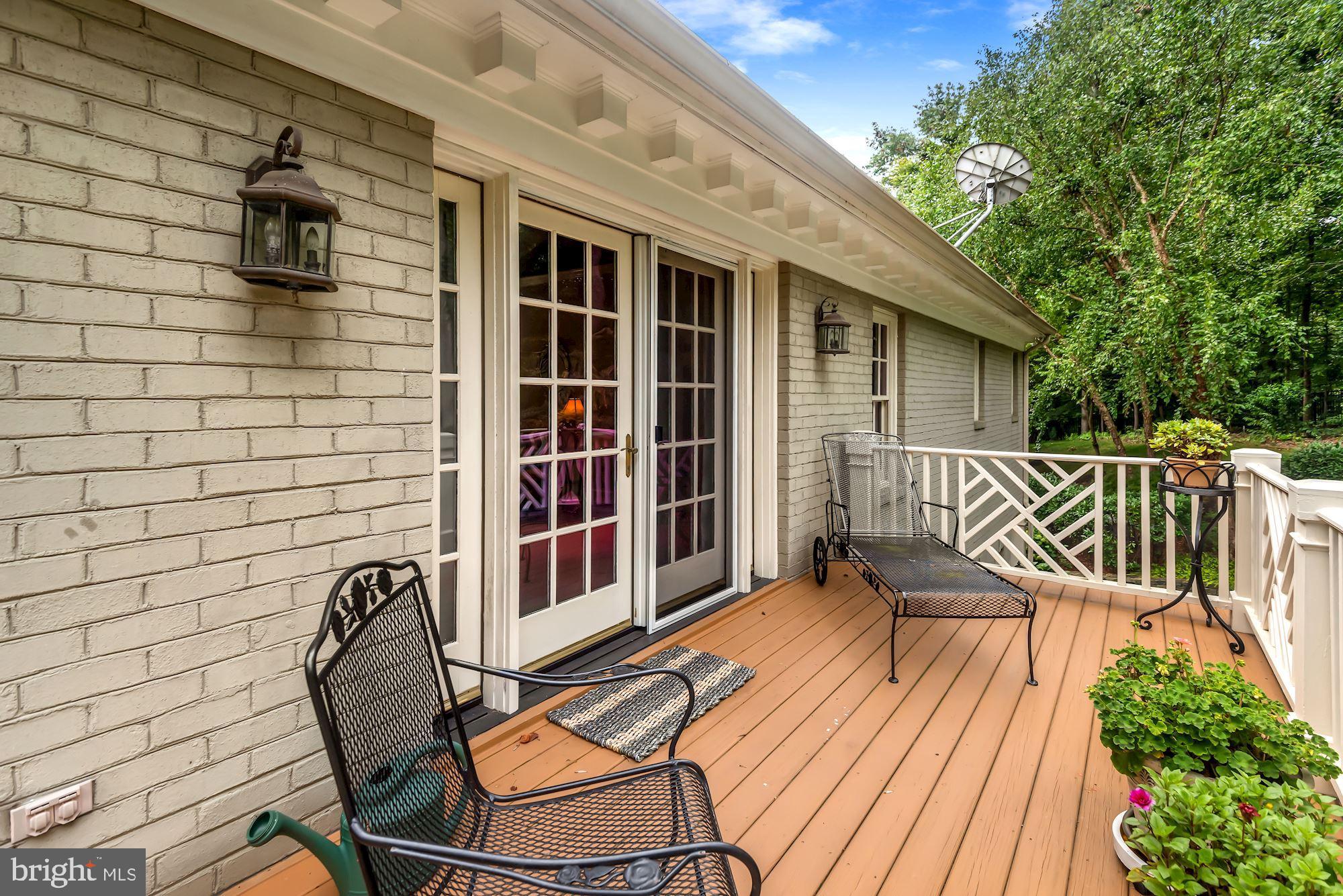 CHINQUAPIN - Residential