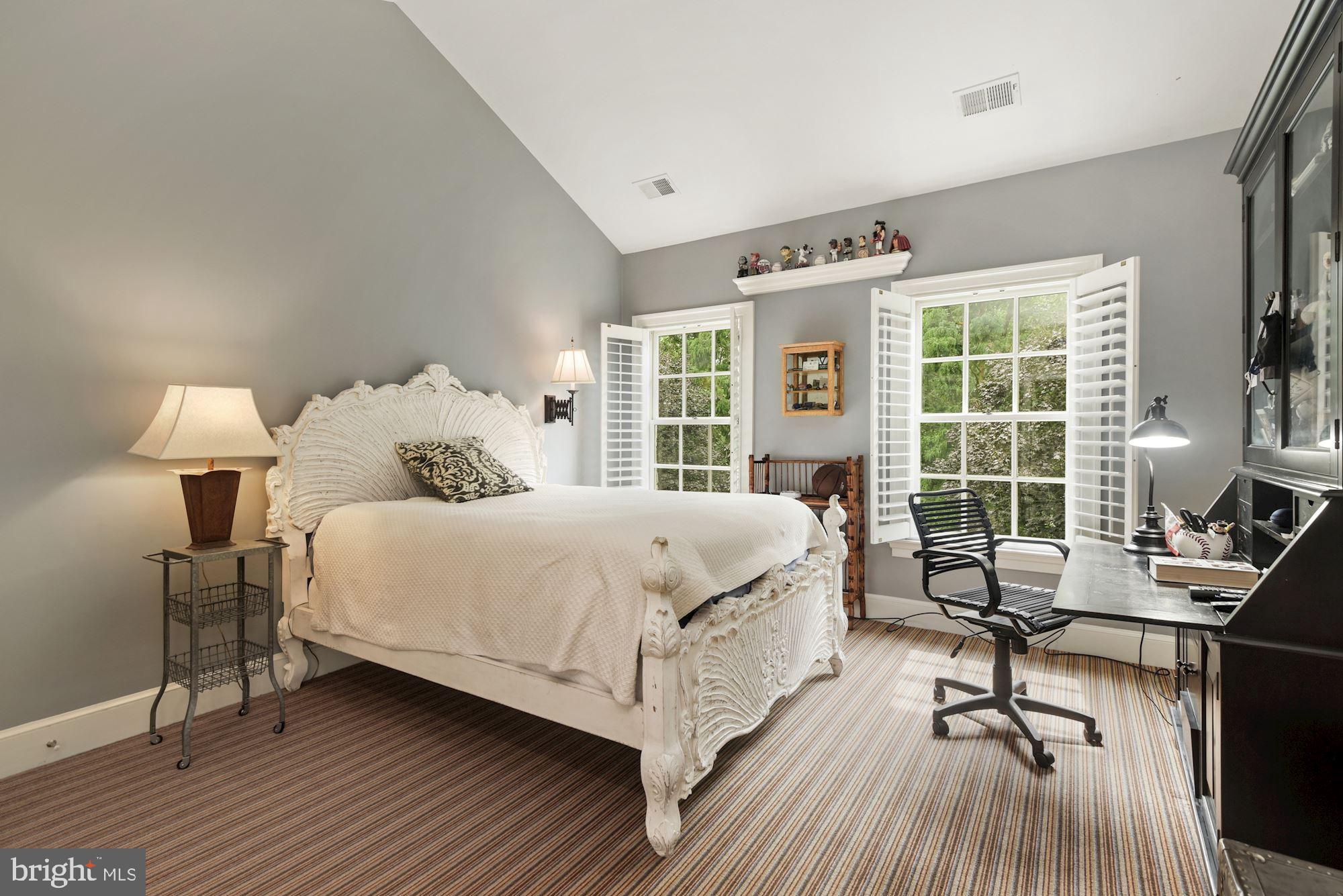 CHINQUAPIN - Residential