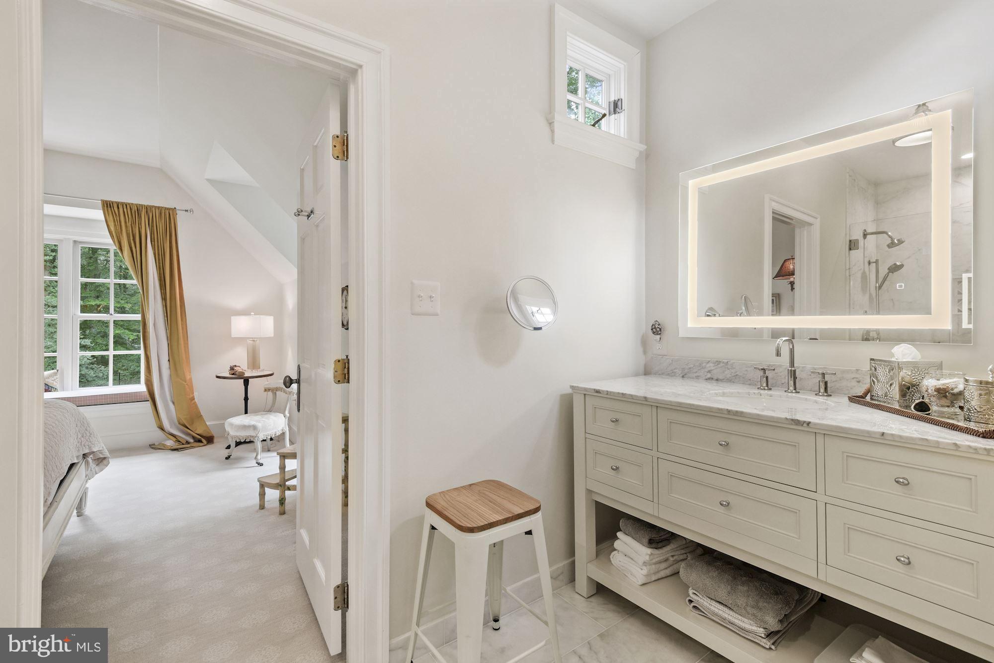 CHINQUAPIN - Residential