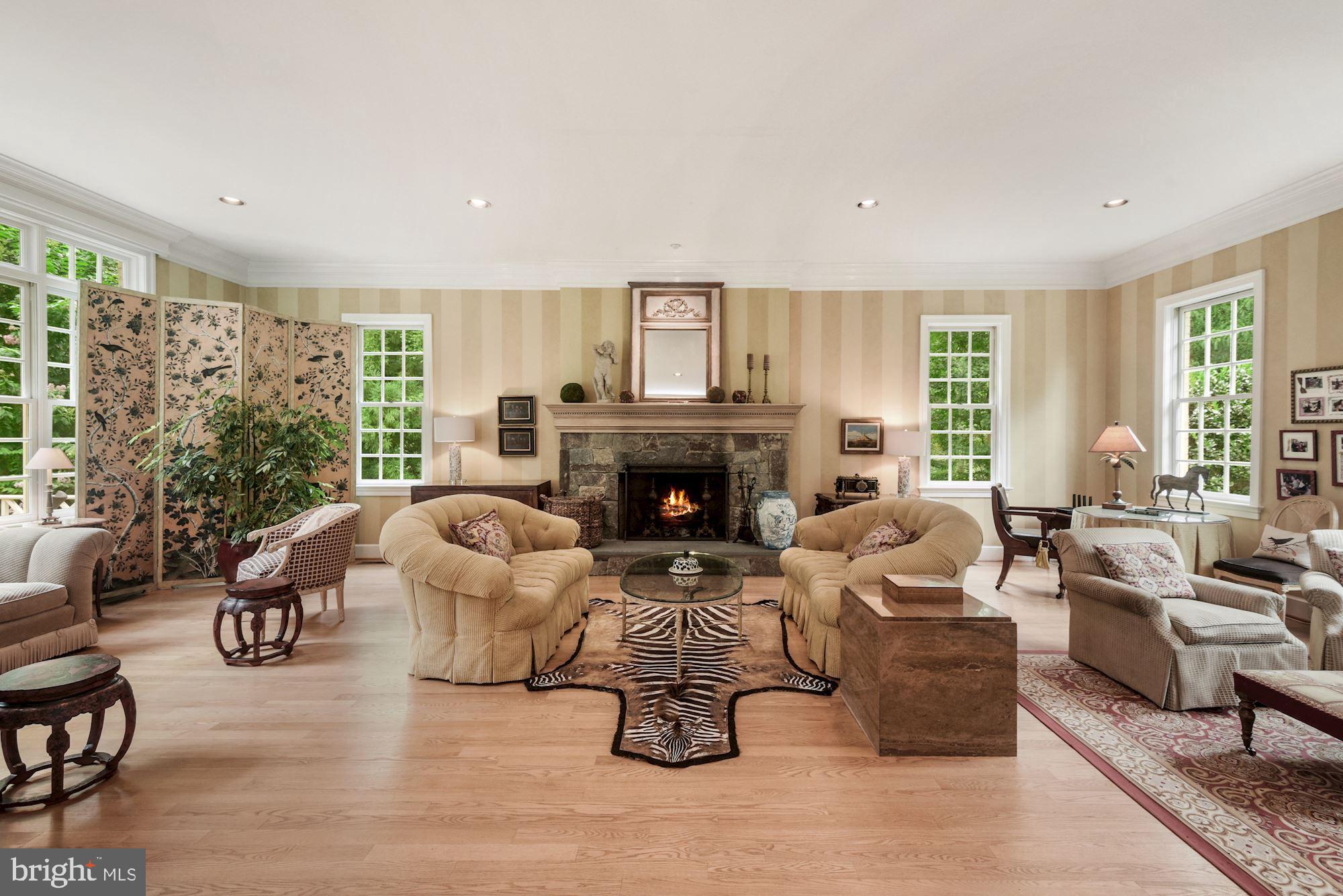 CHINQUAPIN - Residential