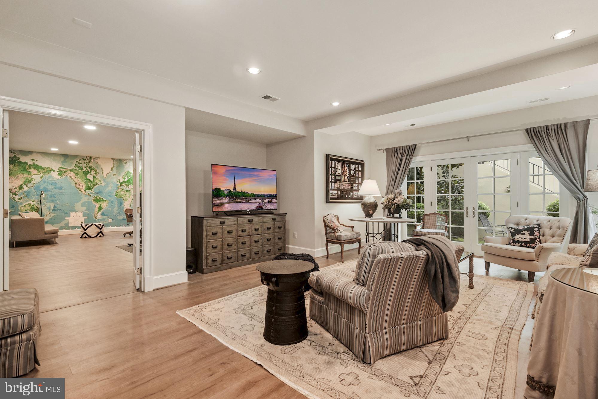 CHINQUAPIN - Residential