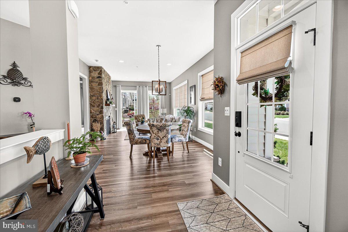 TWO RIVERS - Residential