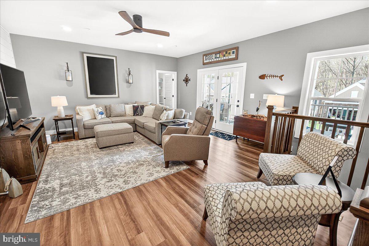 TWO RIVERS - Residential