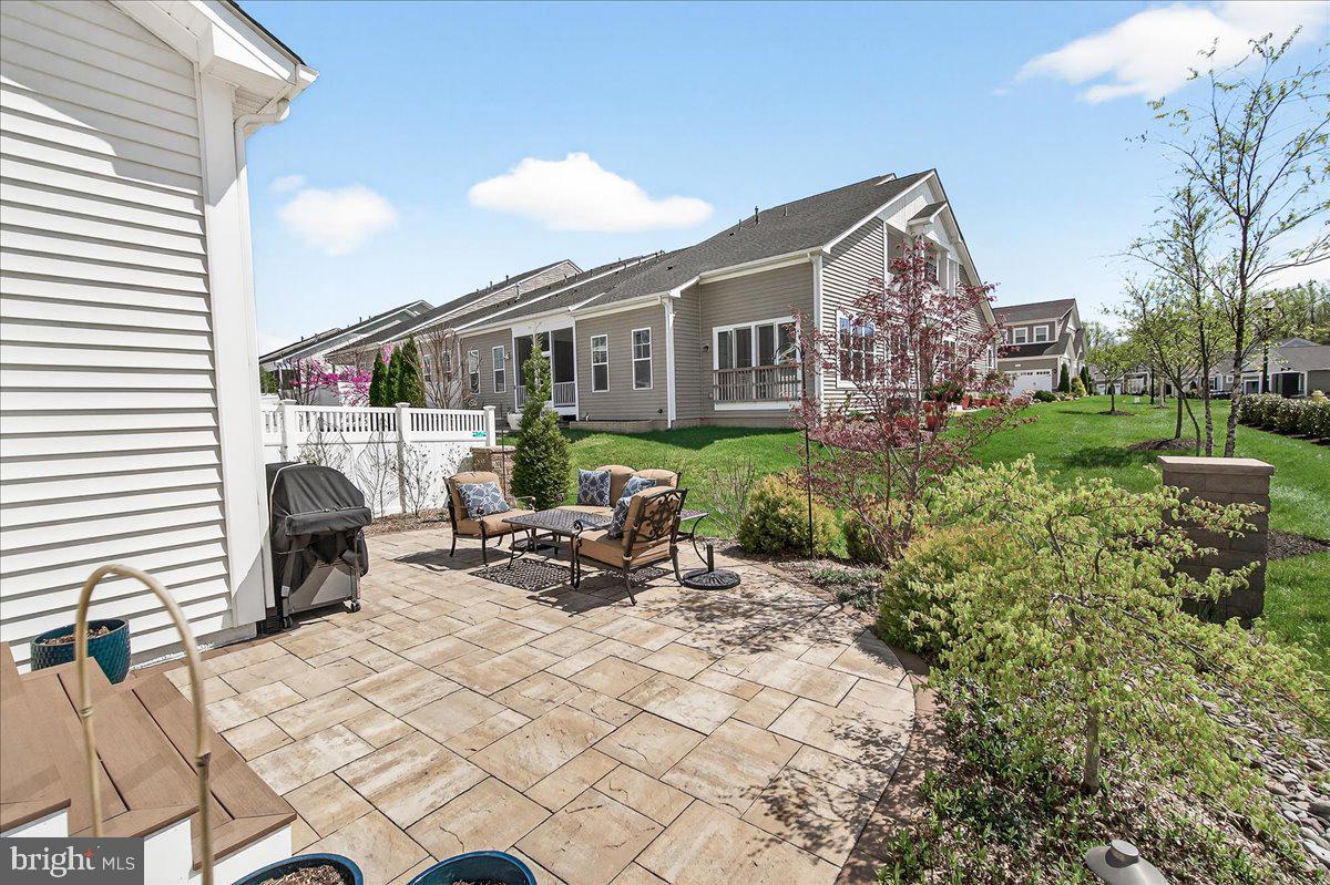 TWO RIVERS - Residential