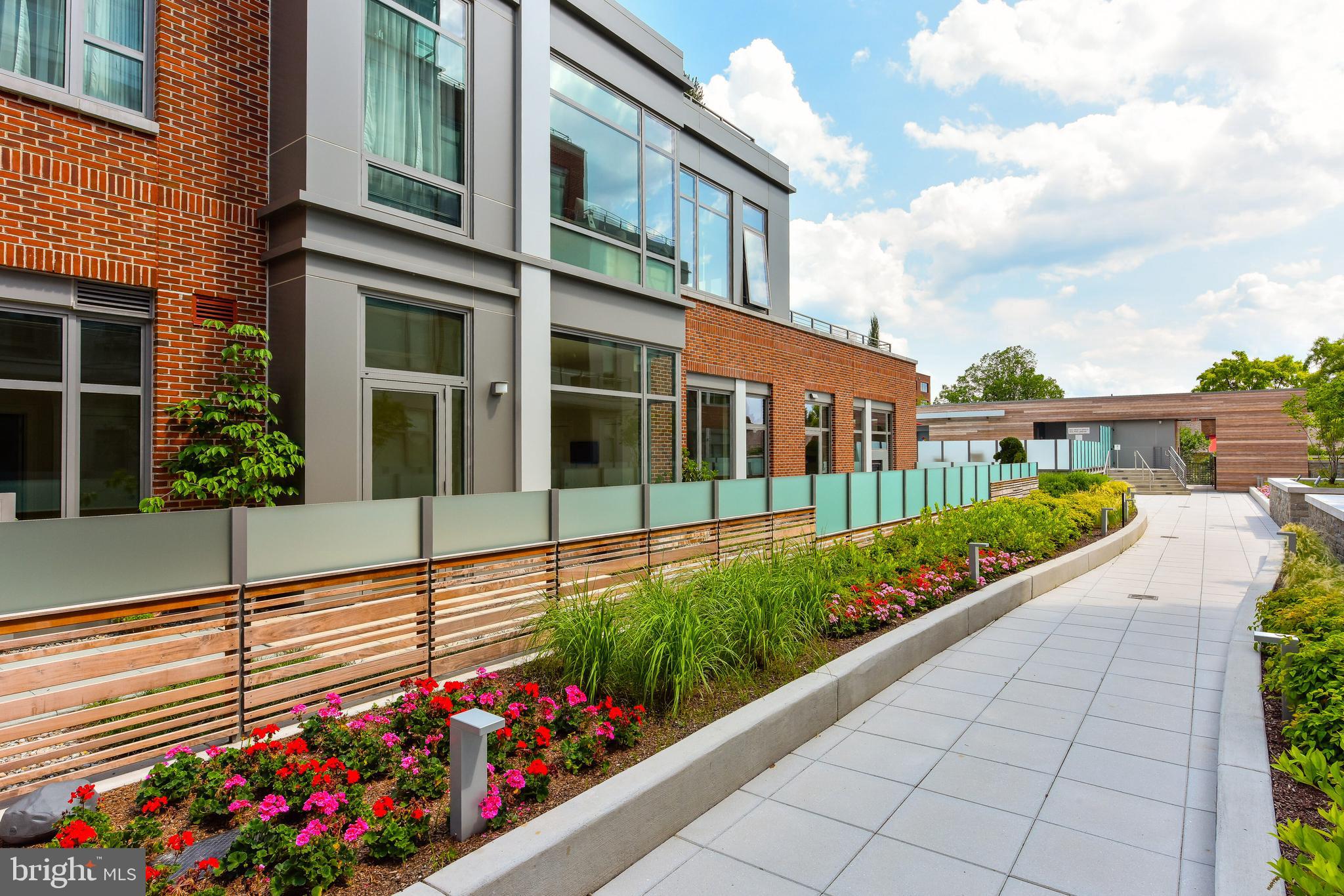 THE ORONOCO - Residential Lease