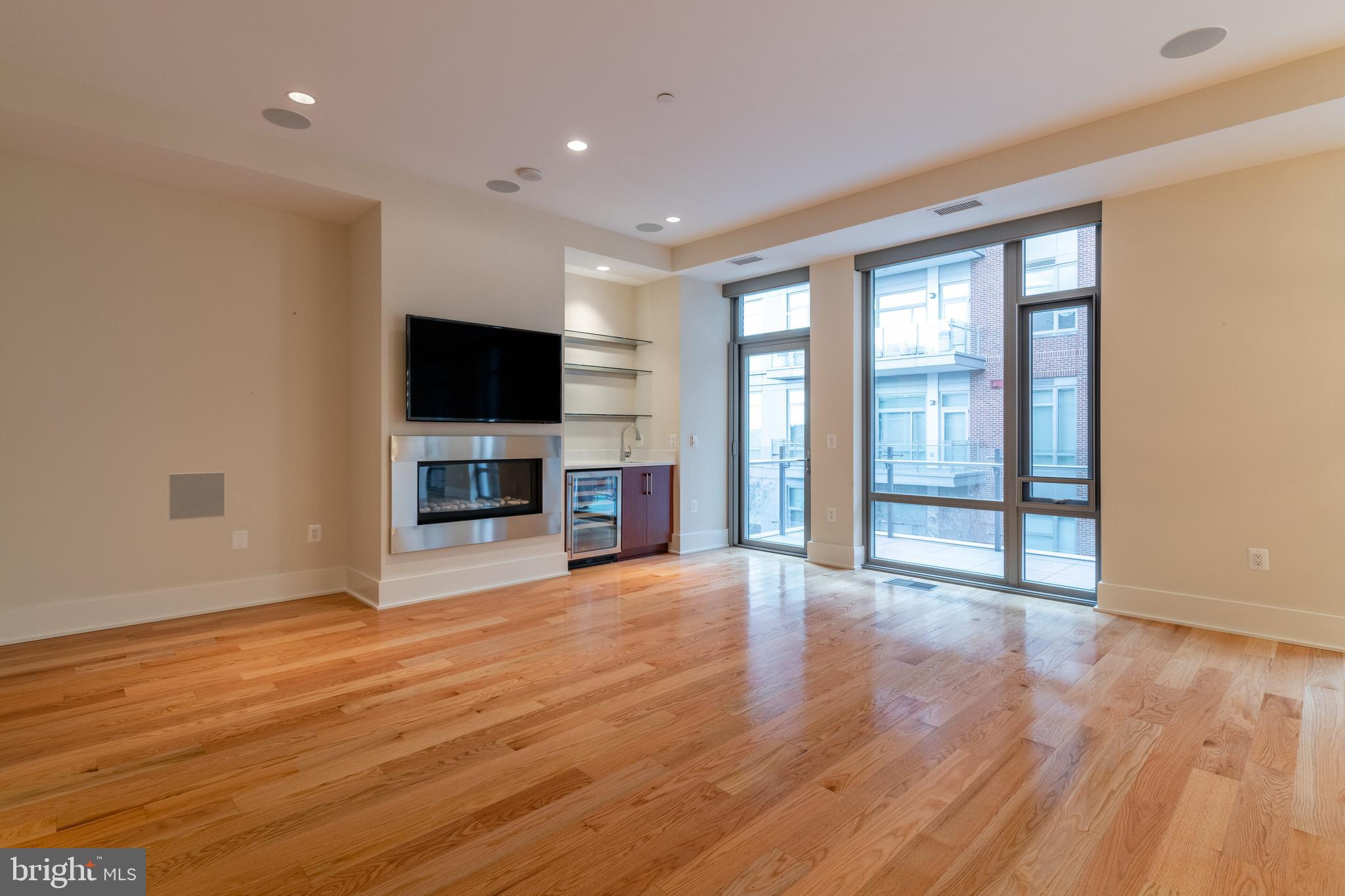 THE ORONOCO - Residential Lease