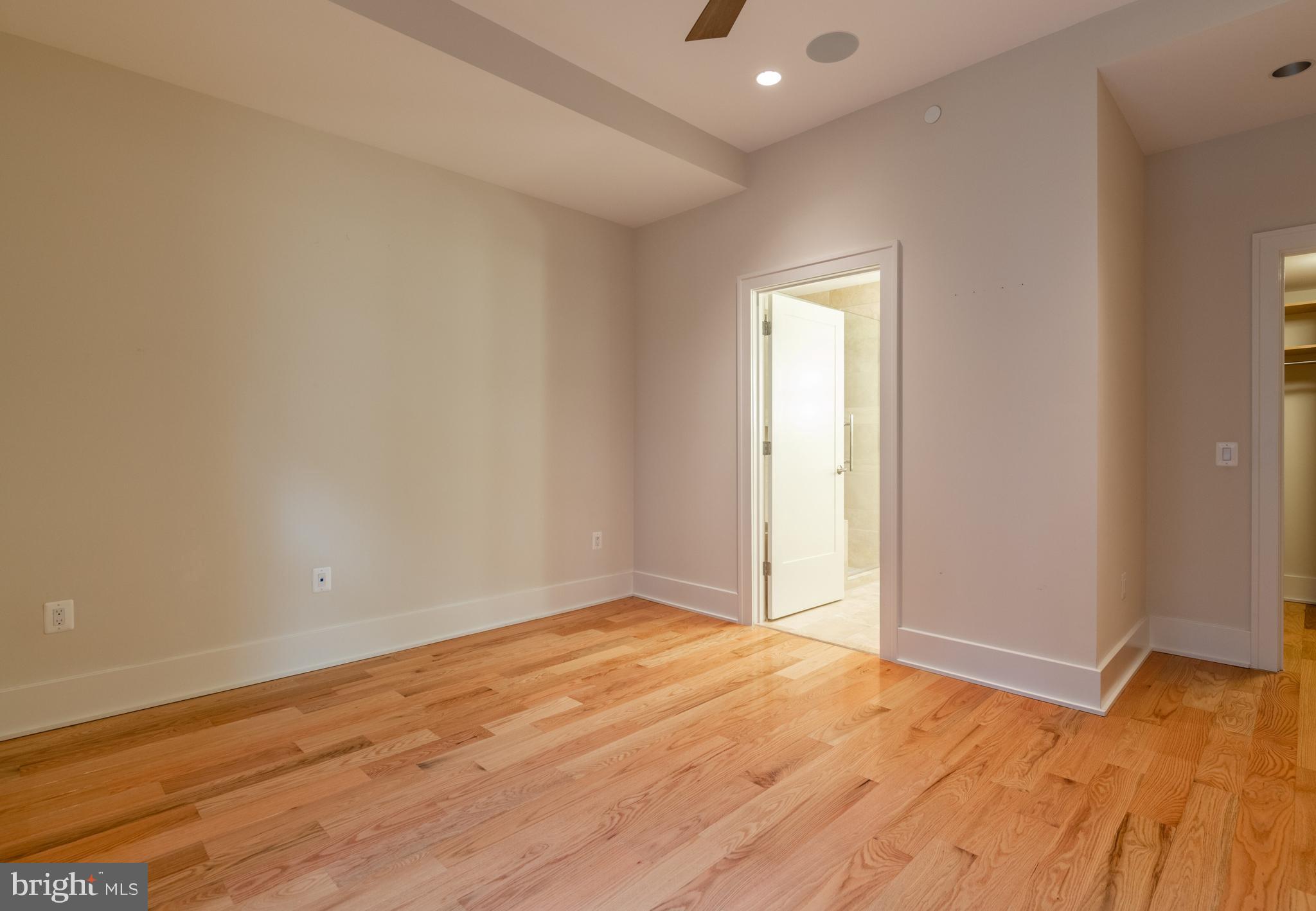 THE ORONOCO - Residential Lease