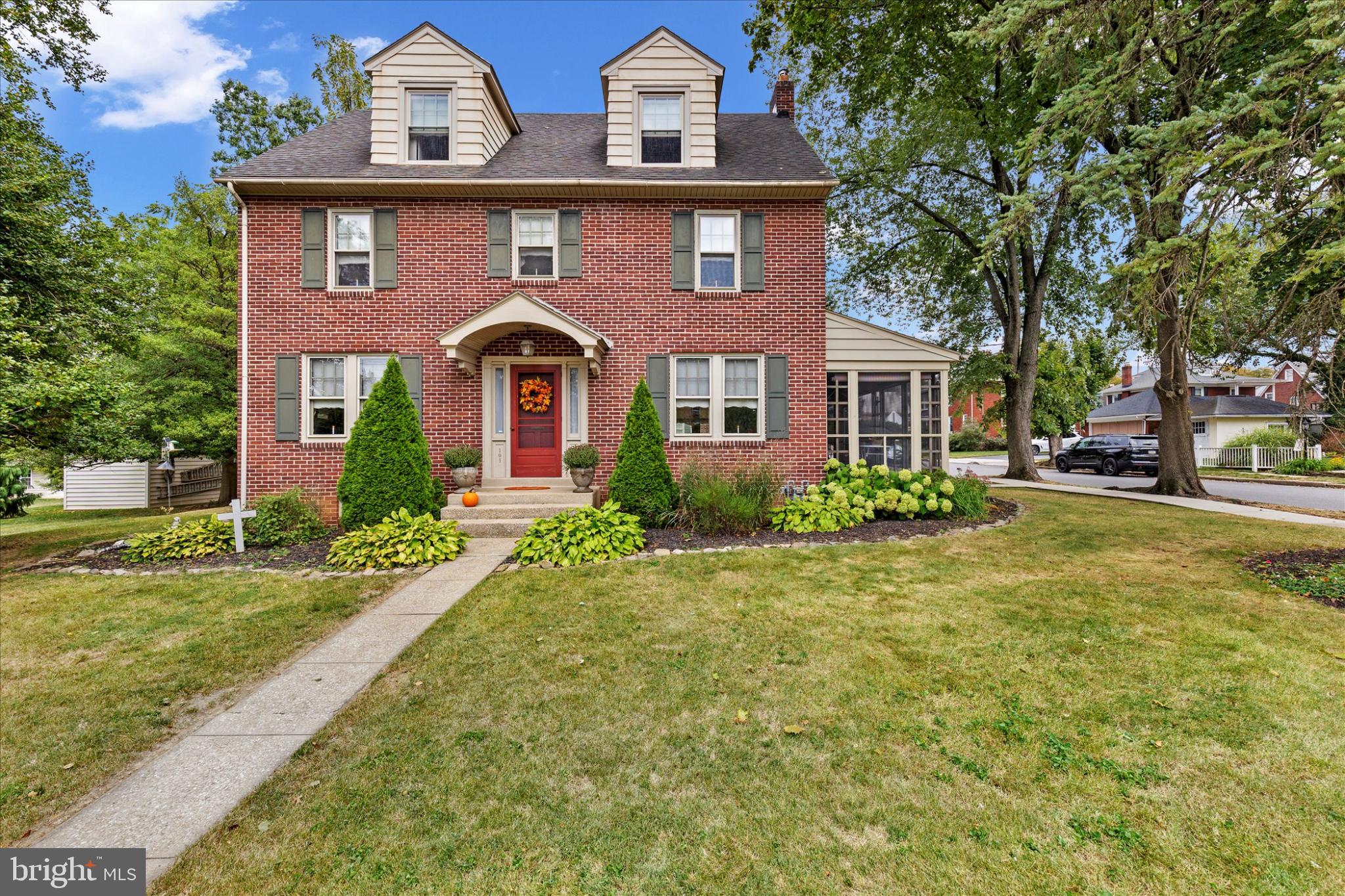 EAST YORK - Residential