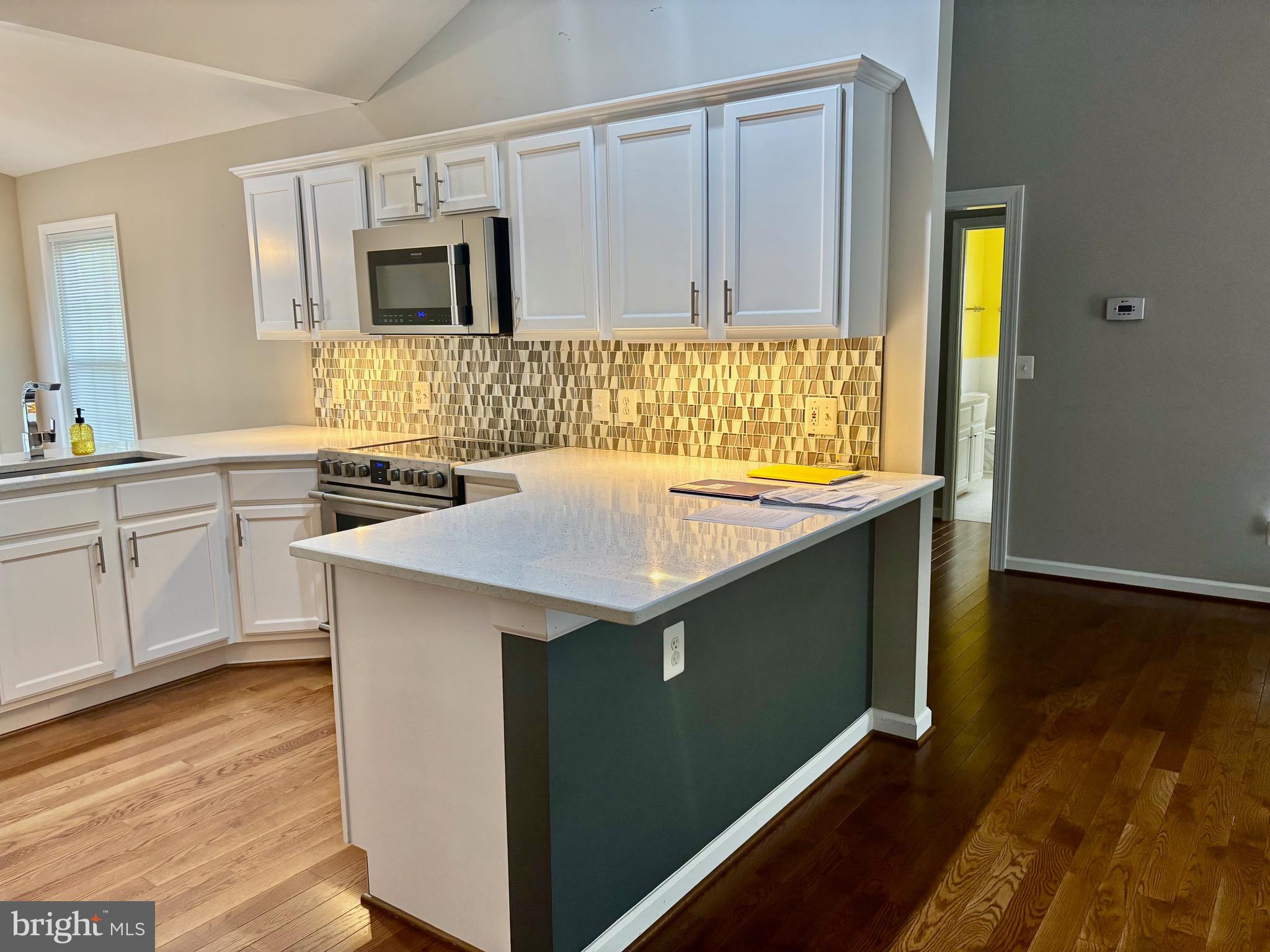 1808 STONEYBROOK LANE