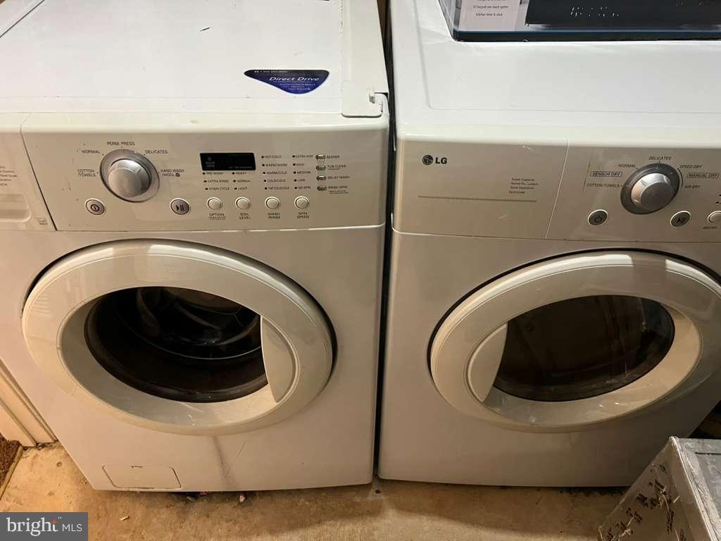 DALE CITY - Residential Lease