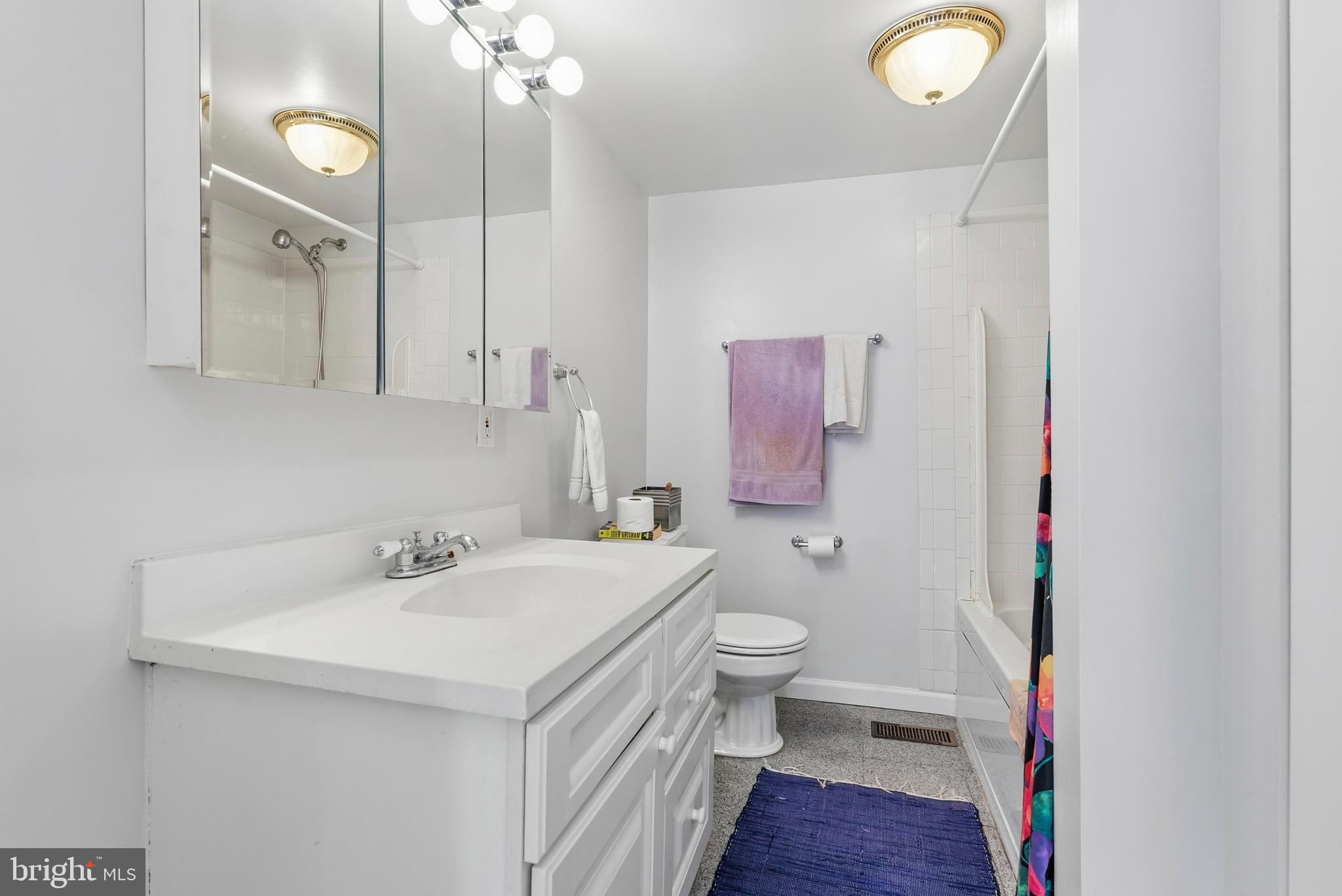 LUTHERVILLE - Residential