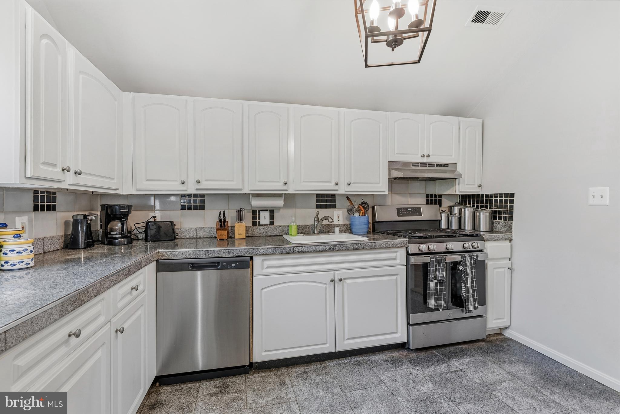 LUTHERVILLE - Residential