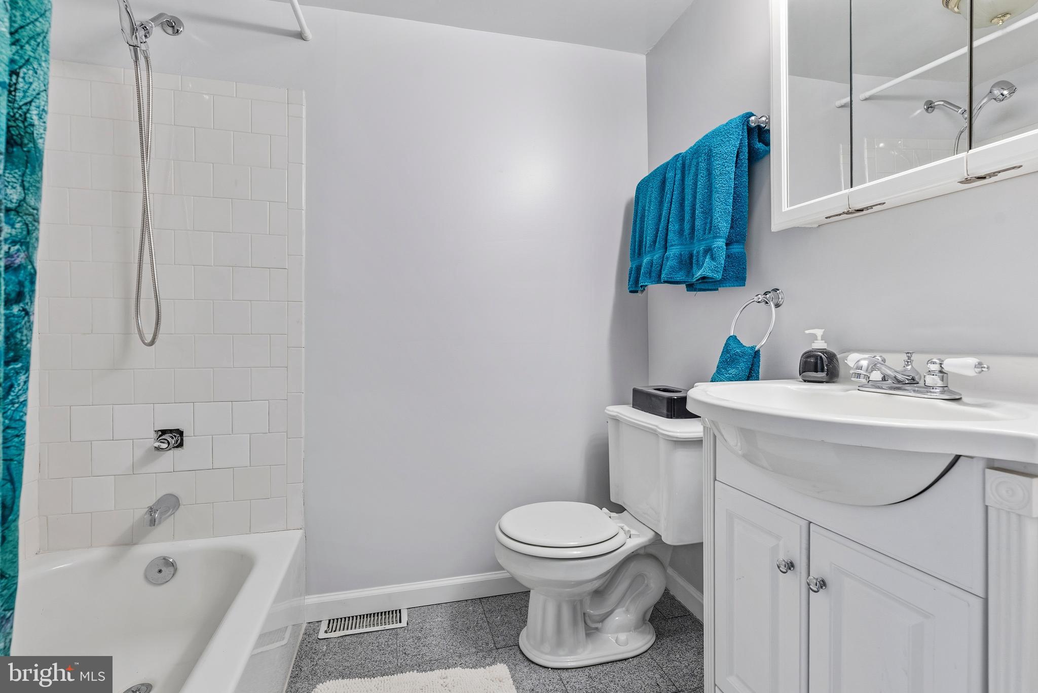 LUTHERVILLE - Residential