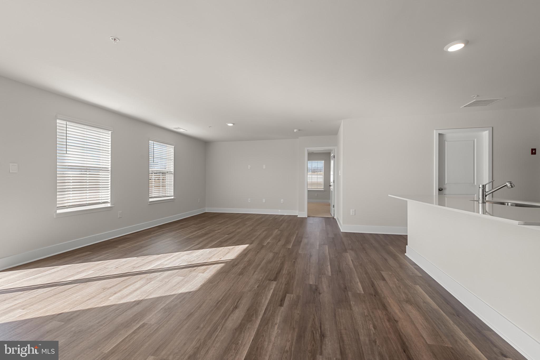 RED HILL - Residential