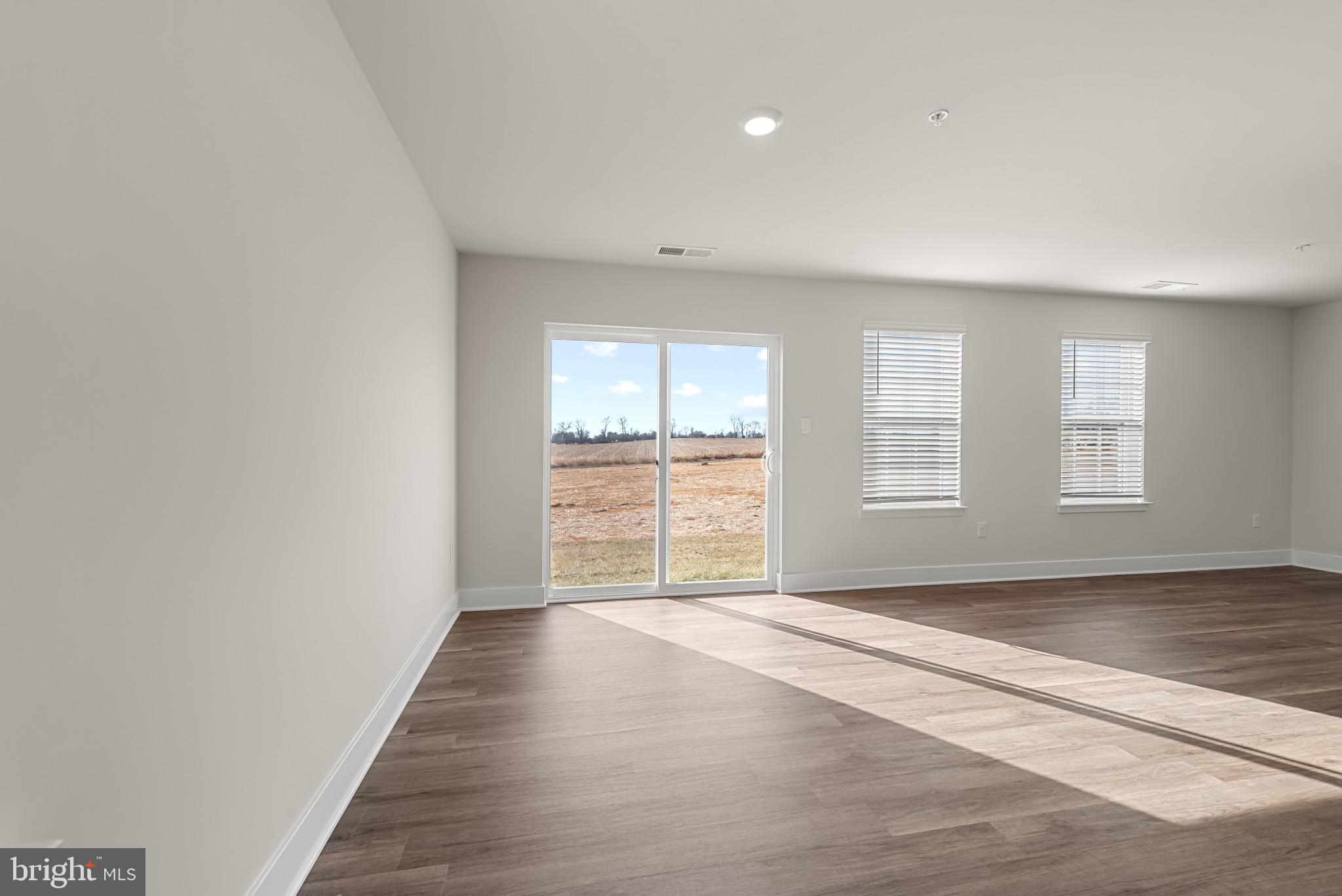 RED HILL - Residential