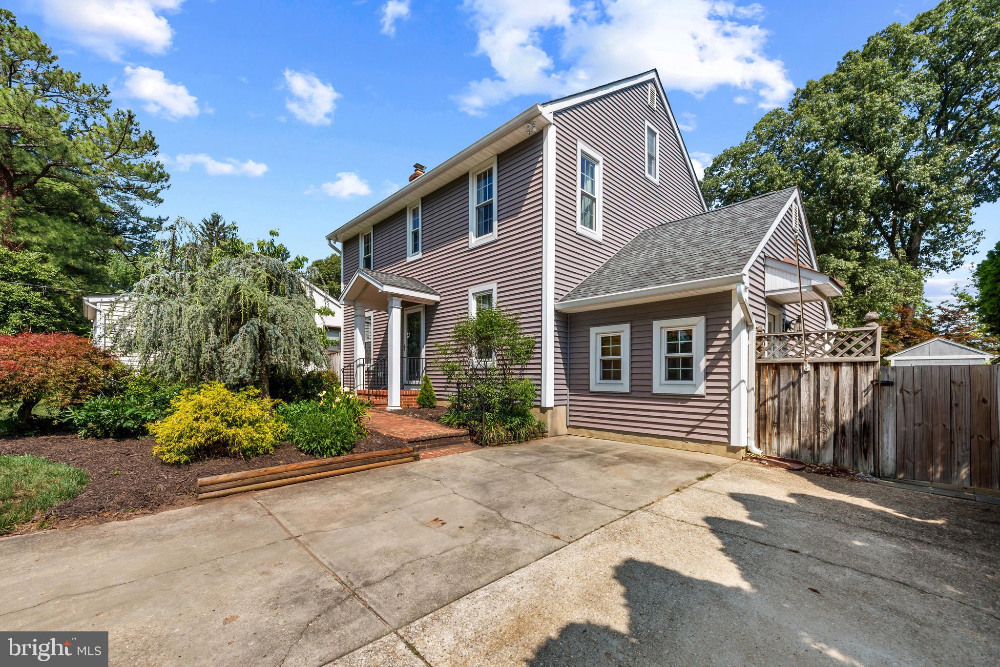 1023 TUDOR DRIVE