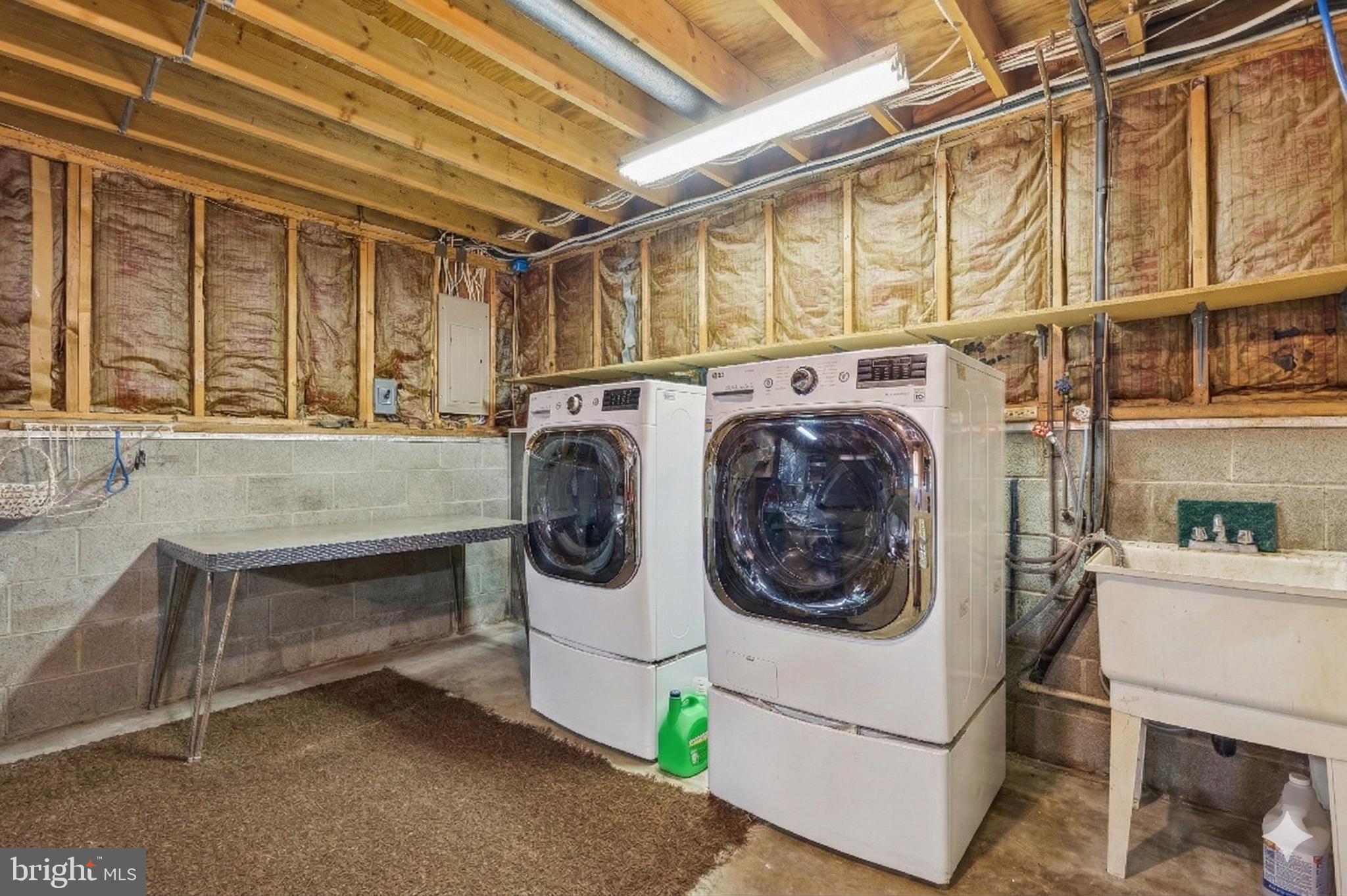 CHESAPEAKE ESTATES - Residential