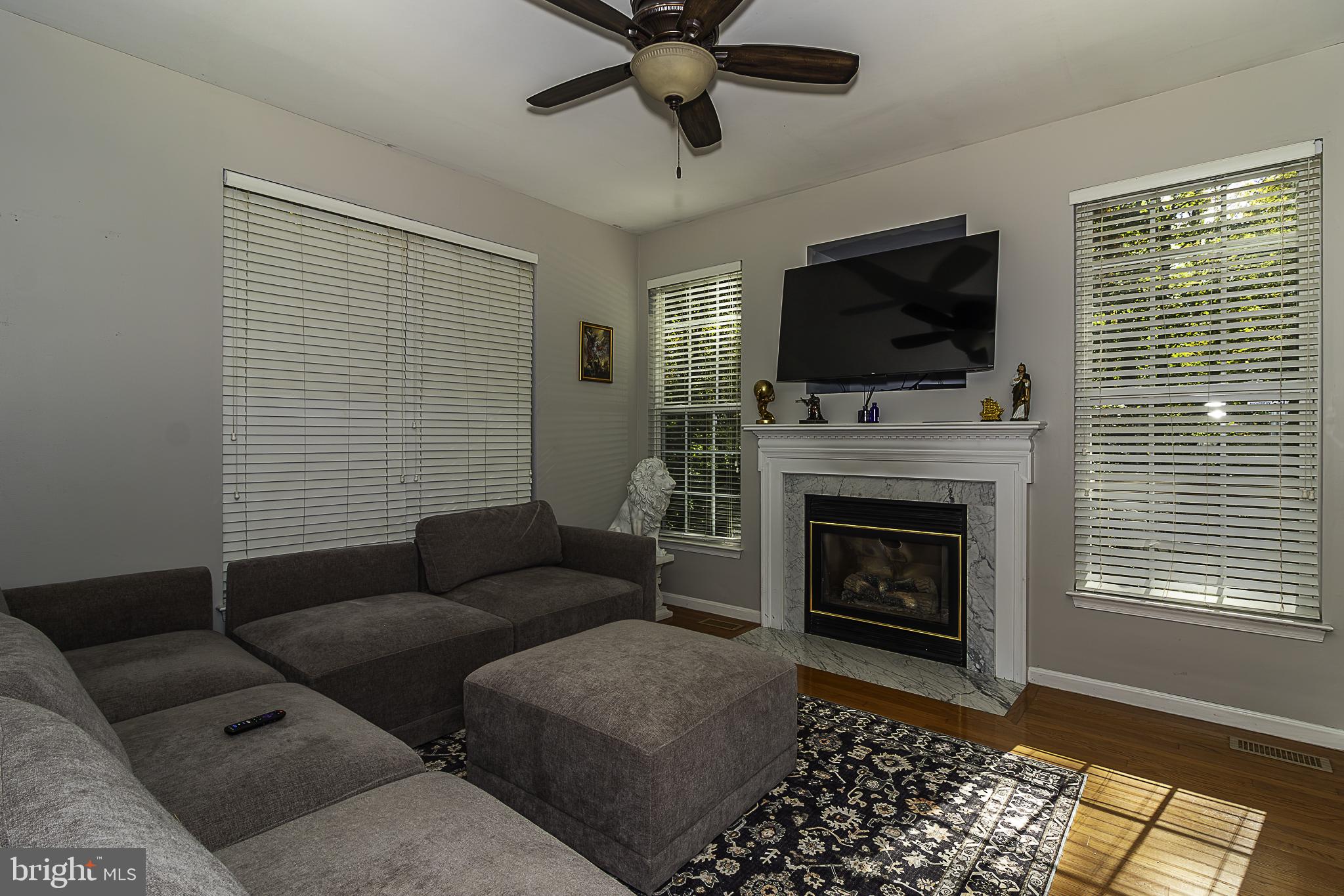 11100 SATURN COURT