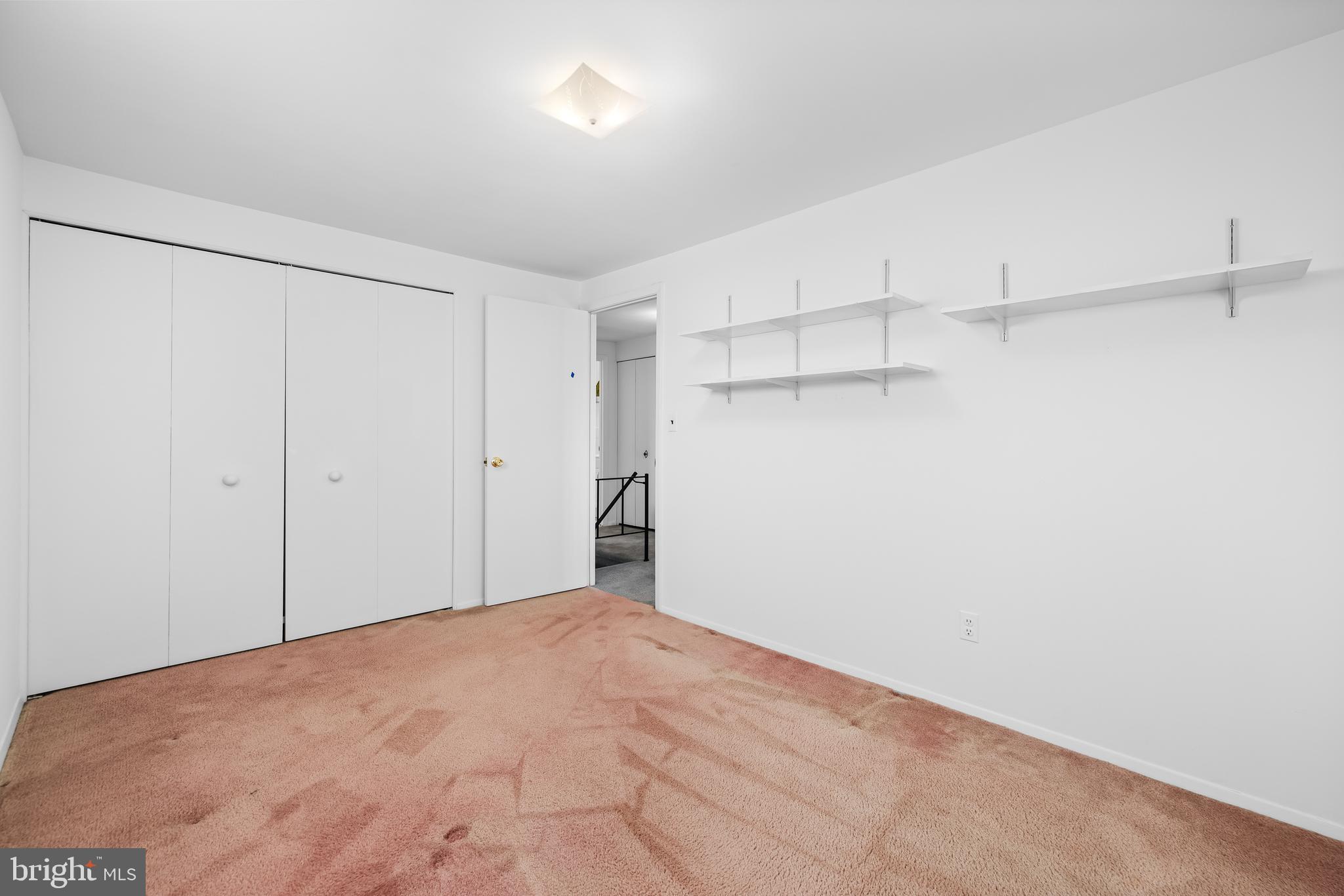 CHAPMAN MANOR - Residential