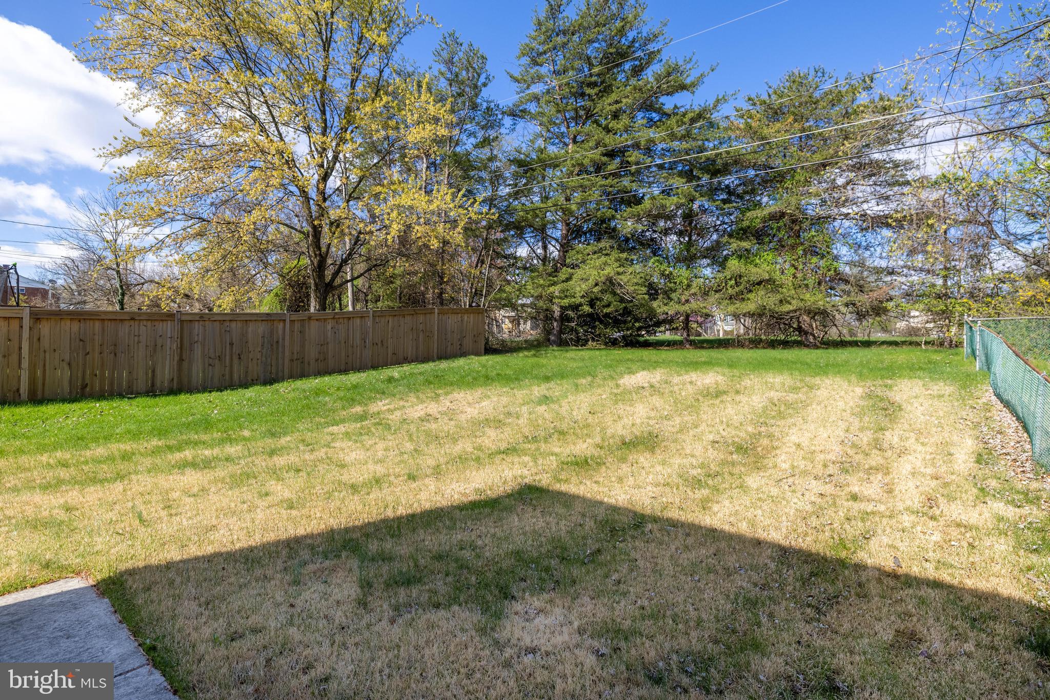 CHAPMAN MANOR - Residential