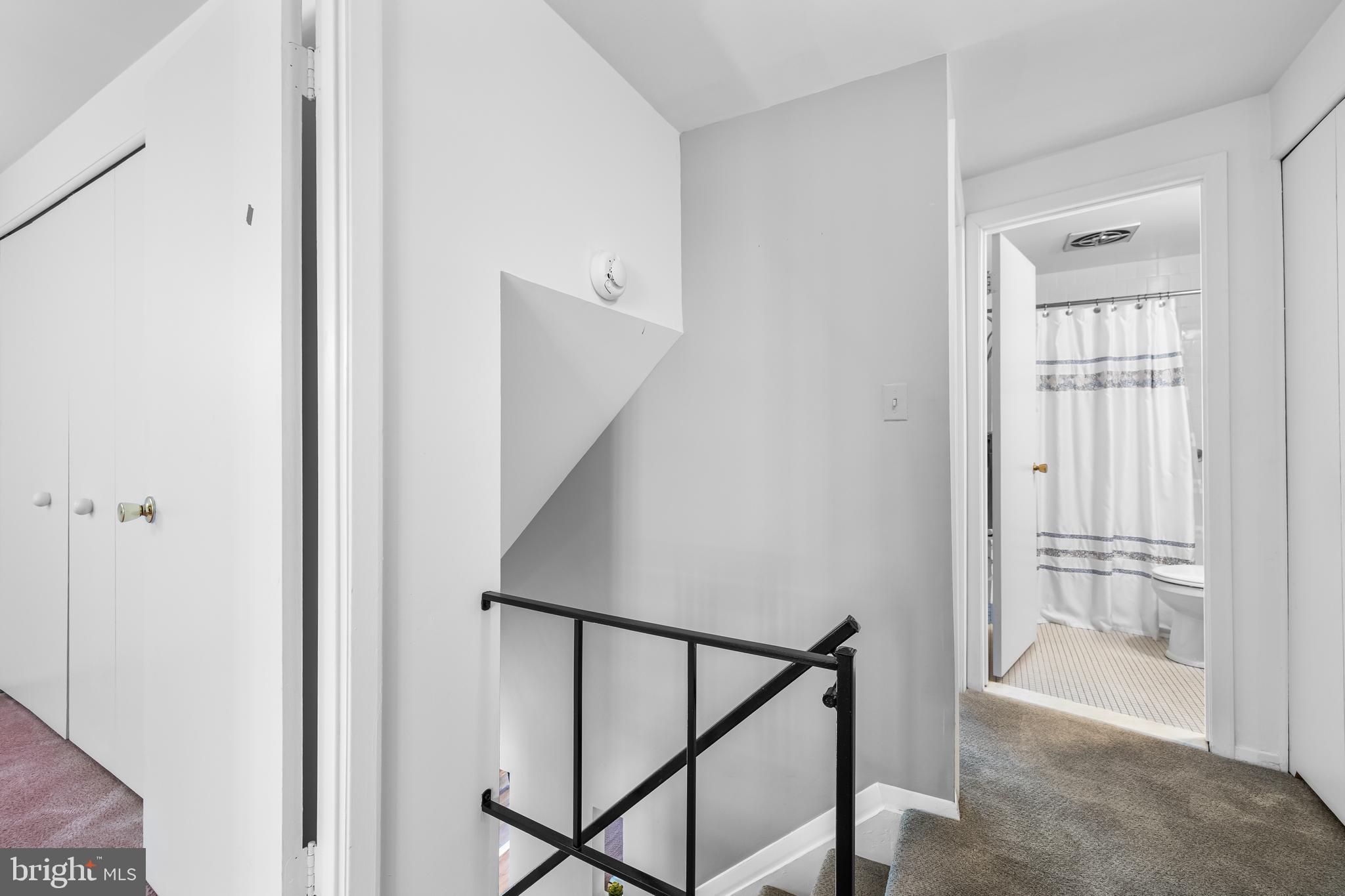 CHAPMAN MANOR - Residential