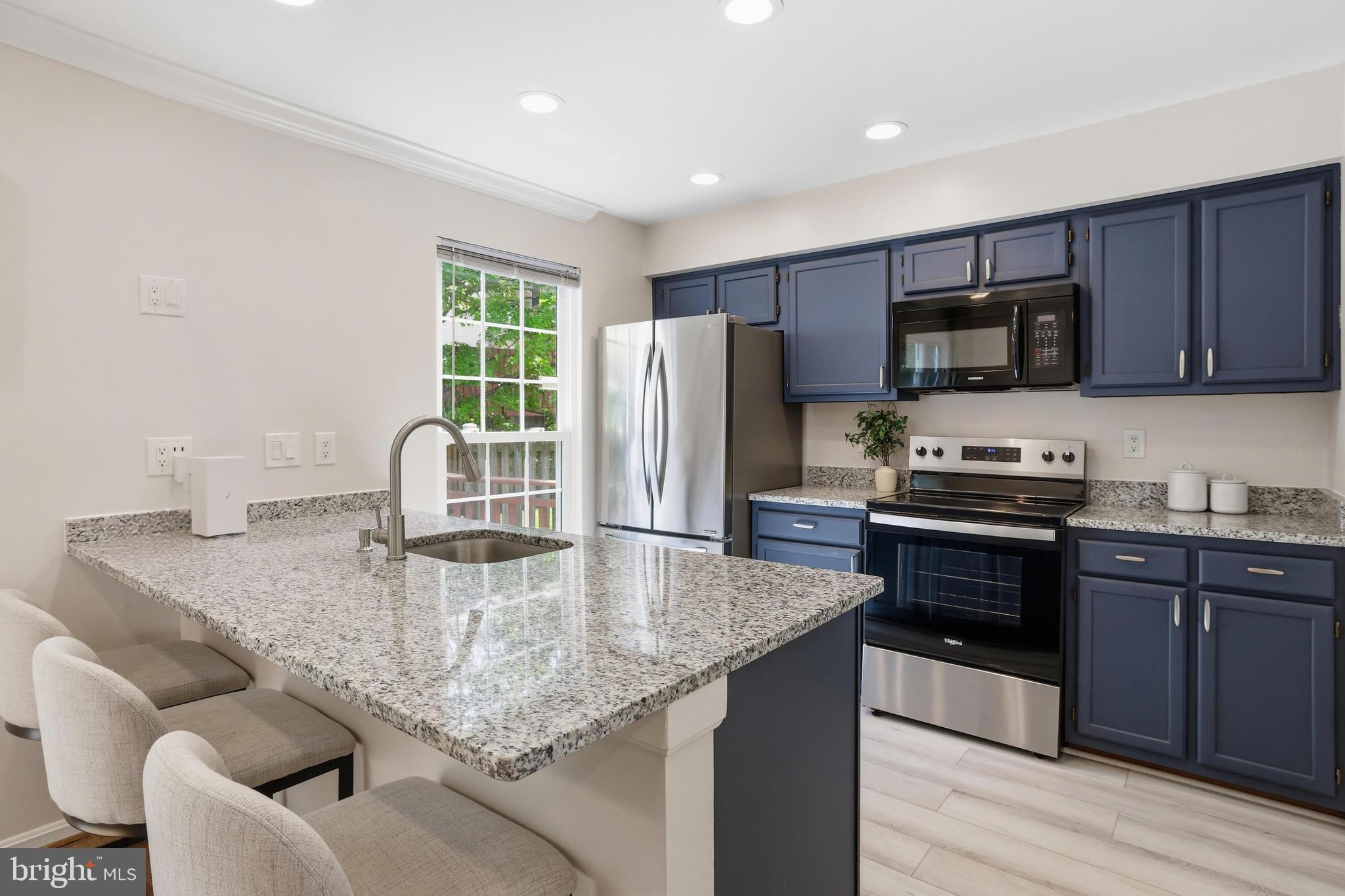 LONGMEAD - Residential