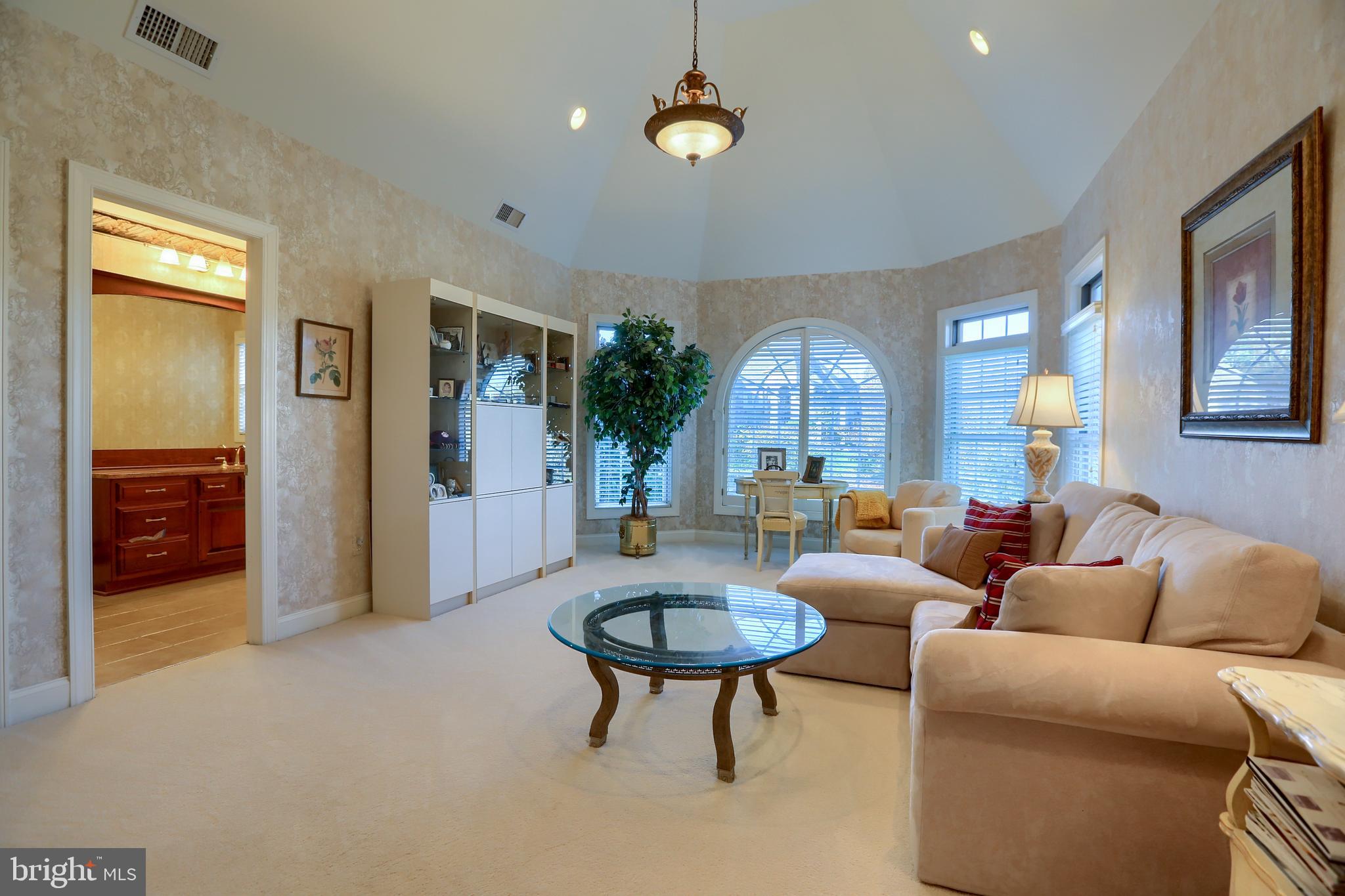 PINEHURST HILLS - Residential