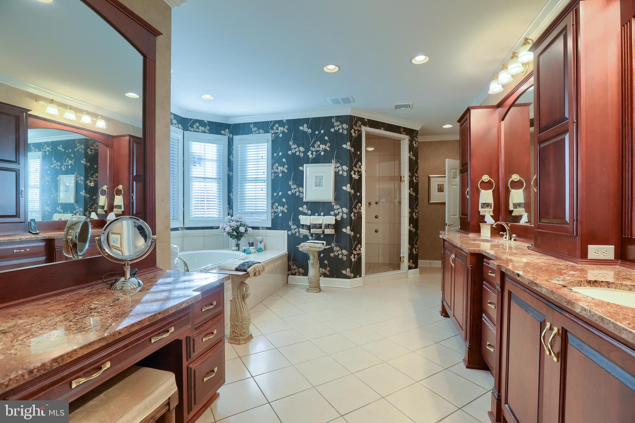 PINEHURST HILLS - Residential