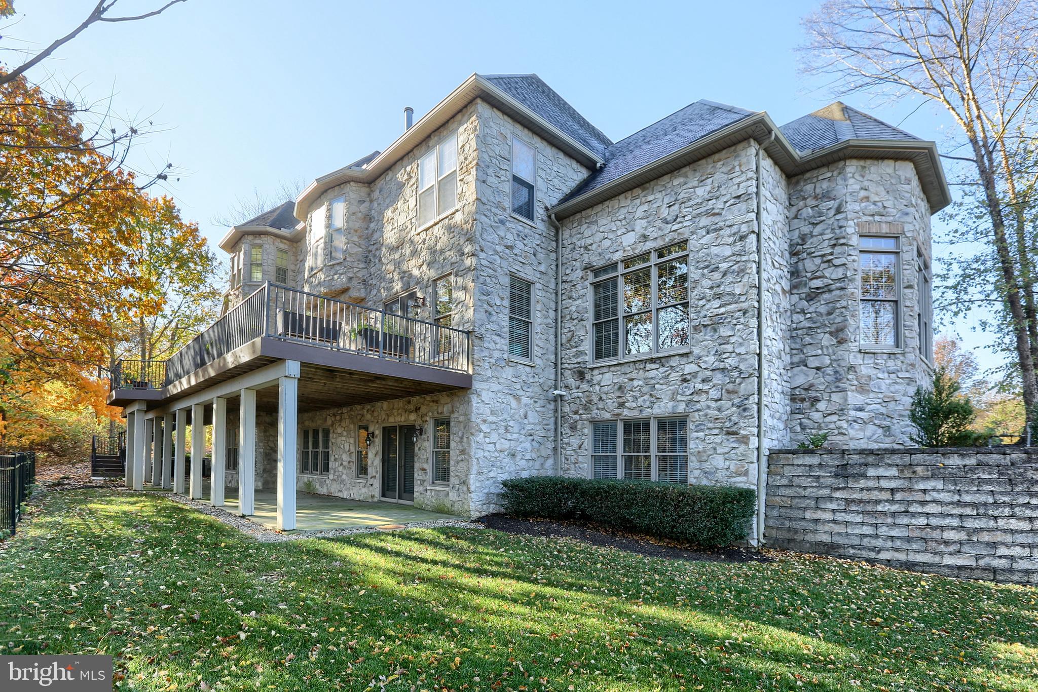 PINEHURST HILLS - Residential