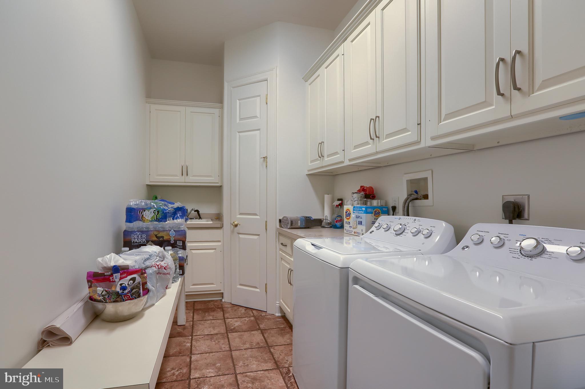 PINEHURST HILLS - Residential