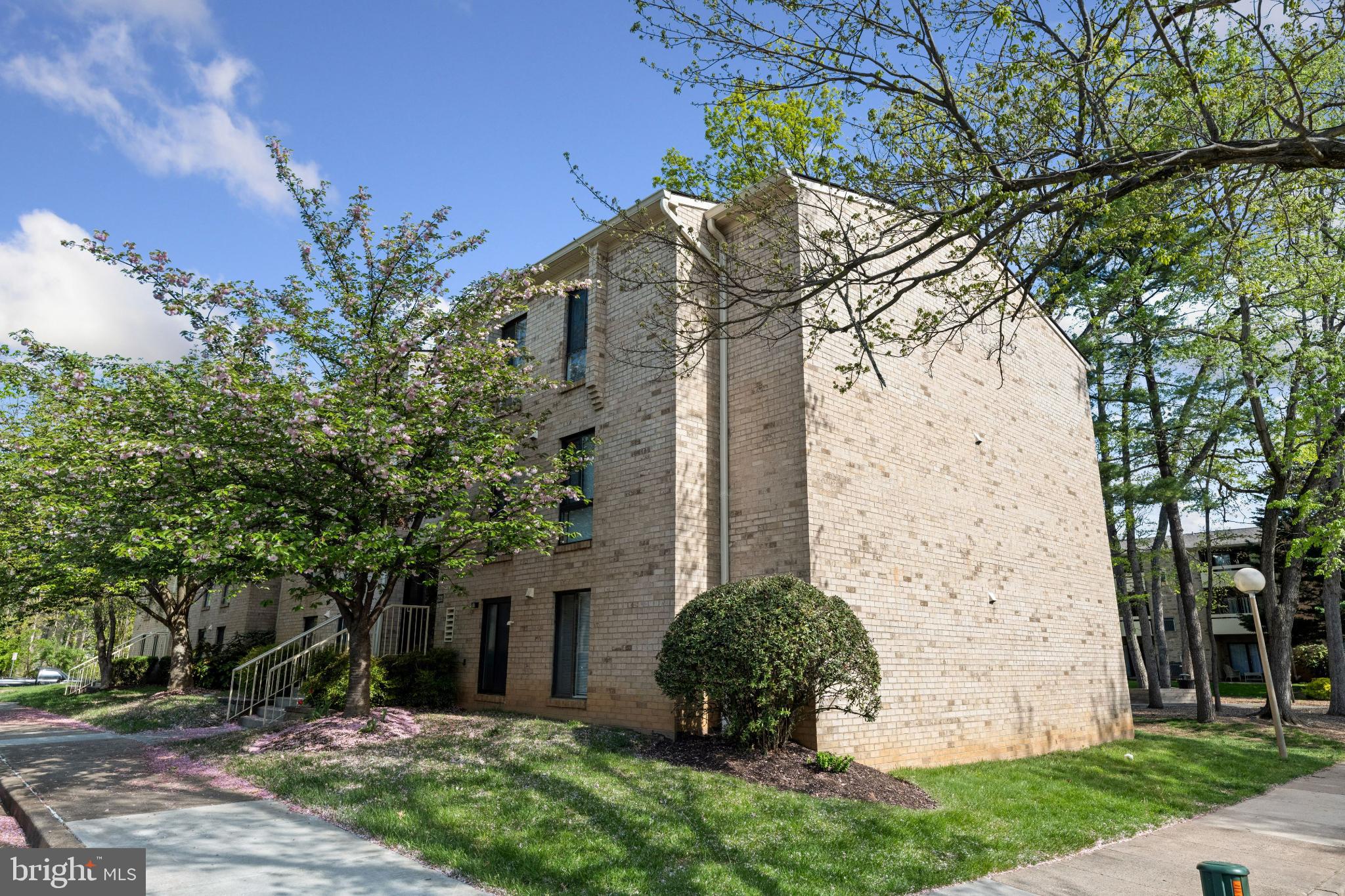 GLENVALE CONDO - Residential