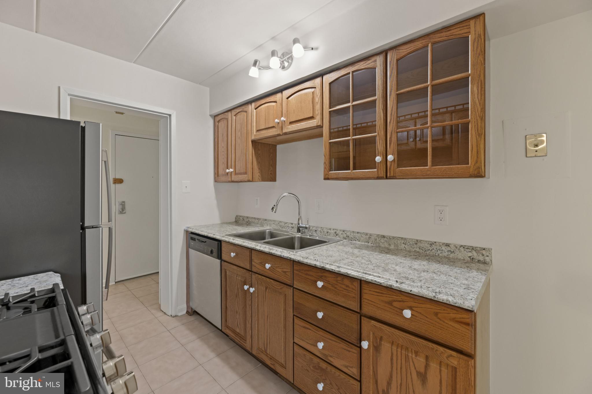GLENVALE CONDO - Residential
