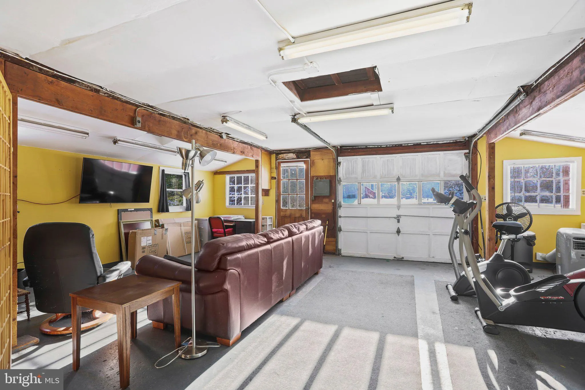 Belle Mead, New Jersey 08502, United States, 4 Bedrooms Bedrooms, ,2 BathroomsBathrooms,Residential,Pending,12752