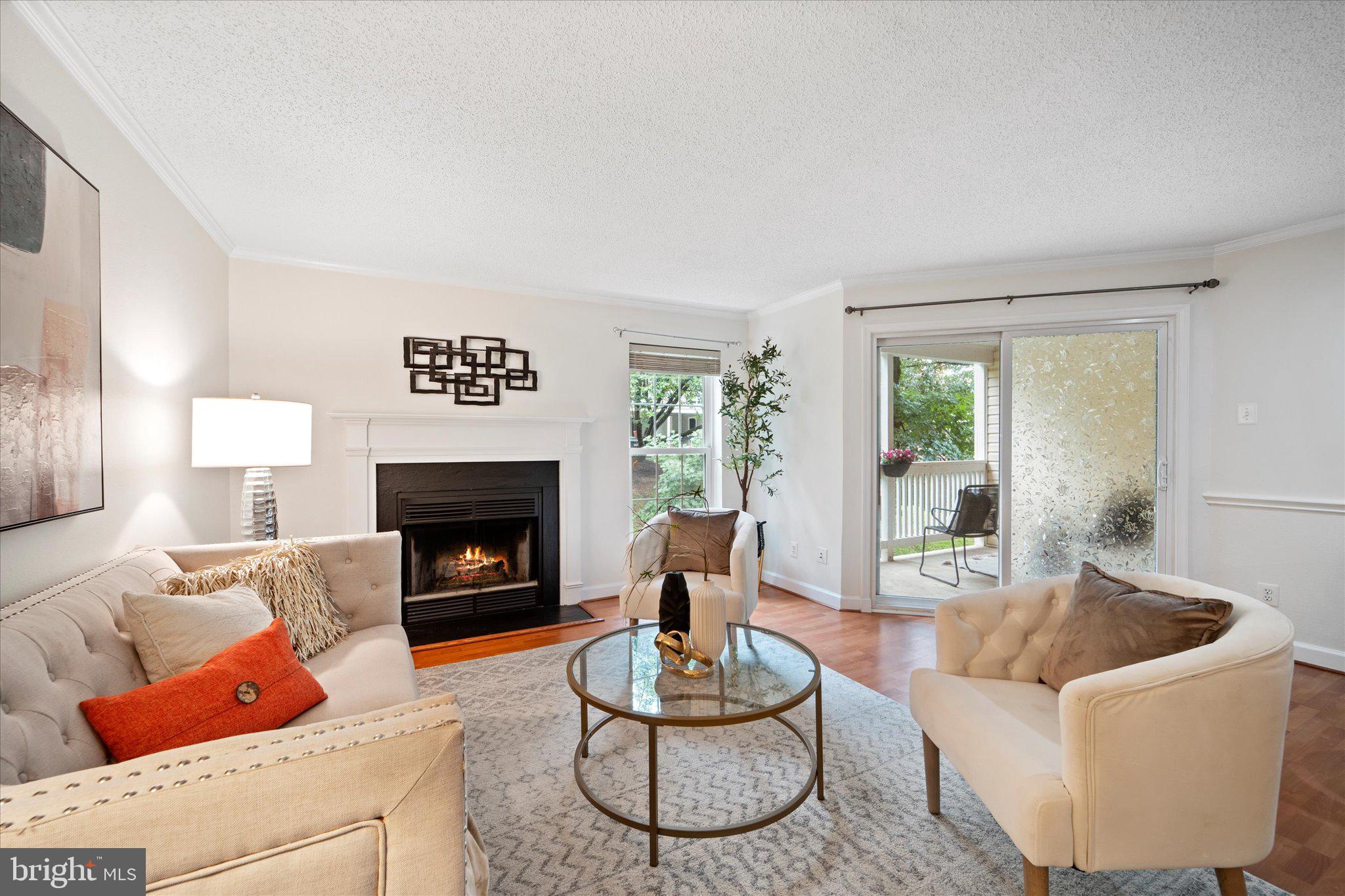 1525 LINCOLN WAY 203