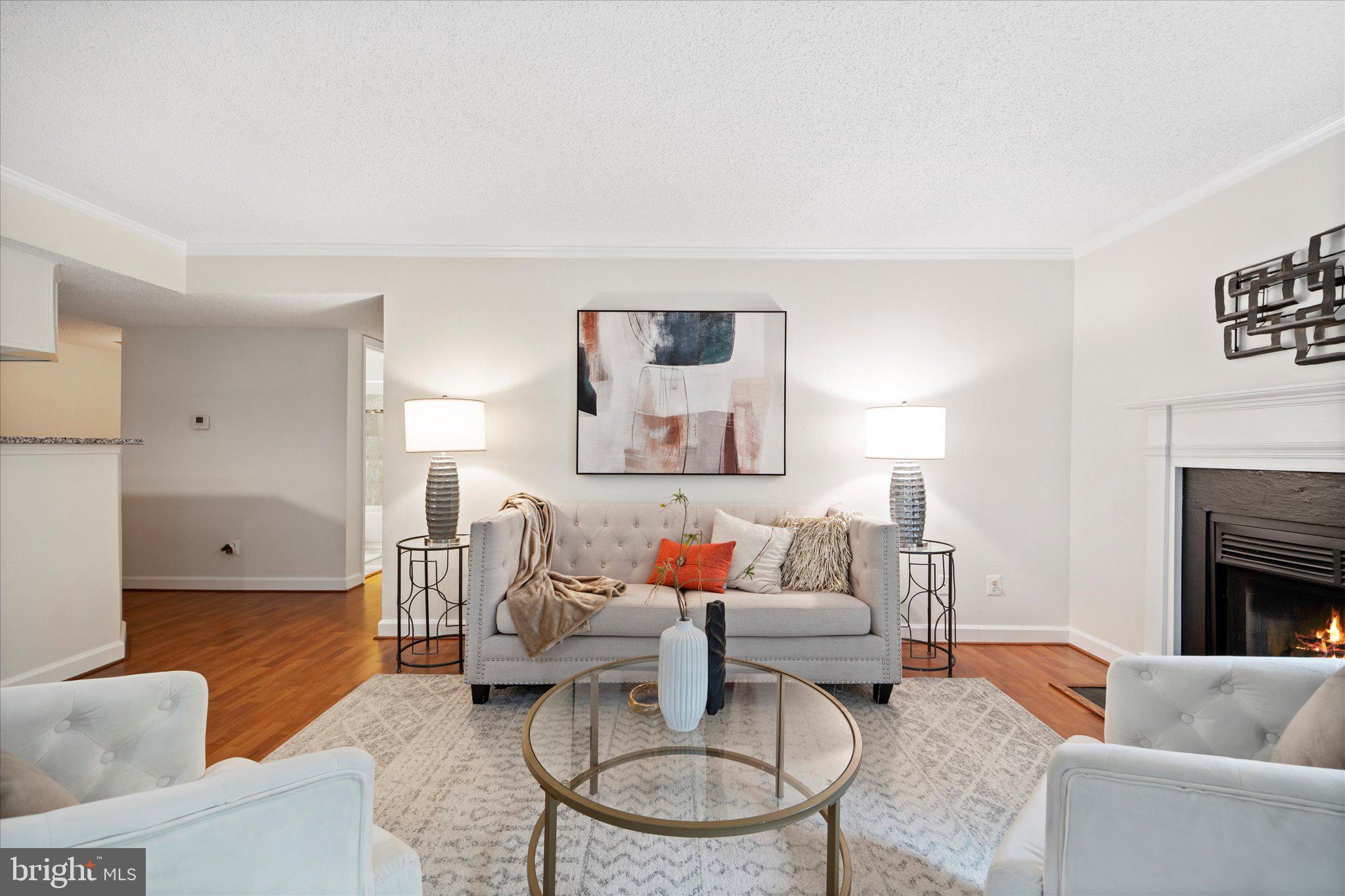 1525 LINCOLN WAY 203