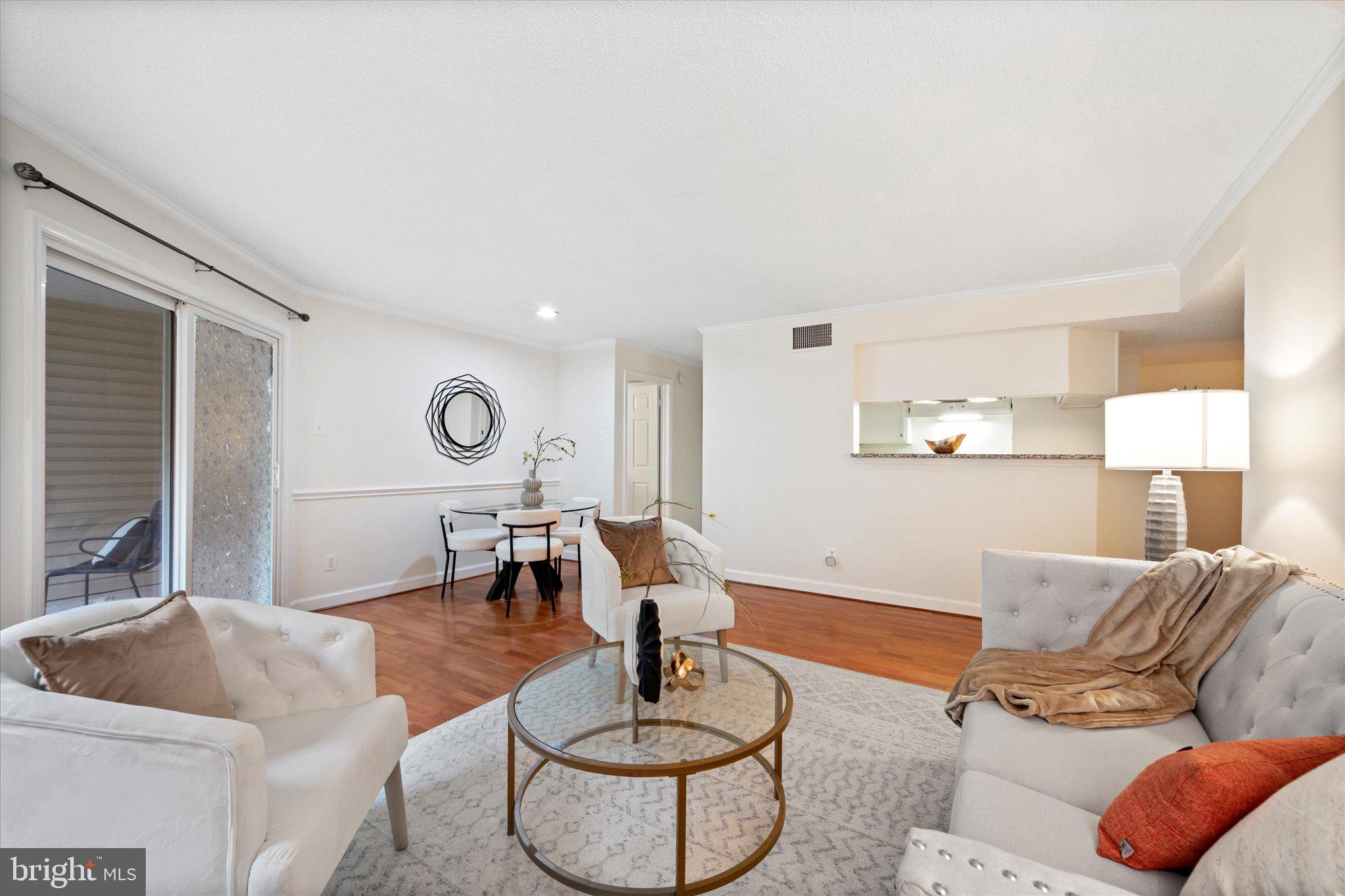 1525 LINCOLN WAY 203
