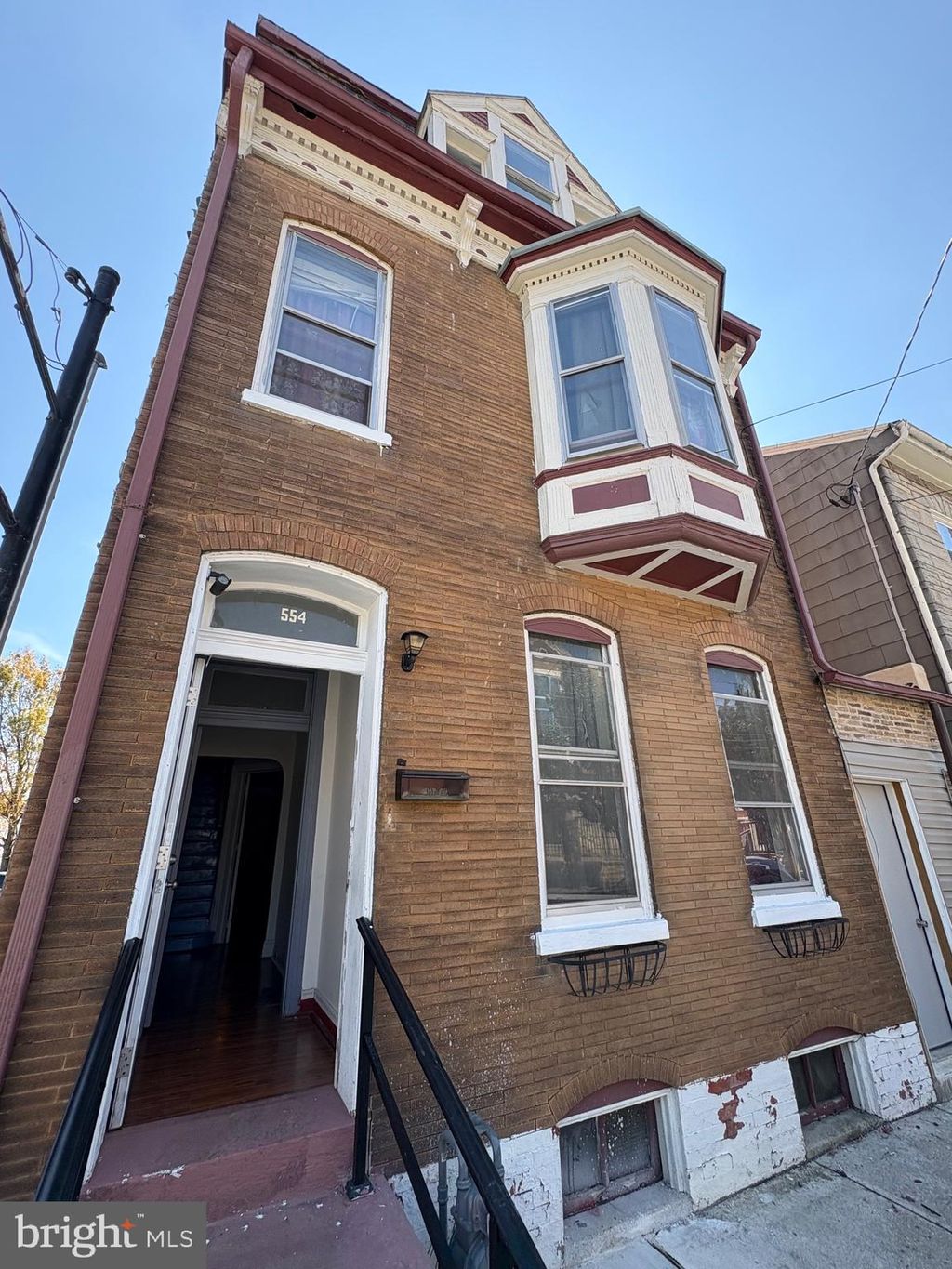 Photo of 554 W King Street, YORK, PA 17401 (MLS # PAYK2090420)