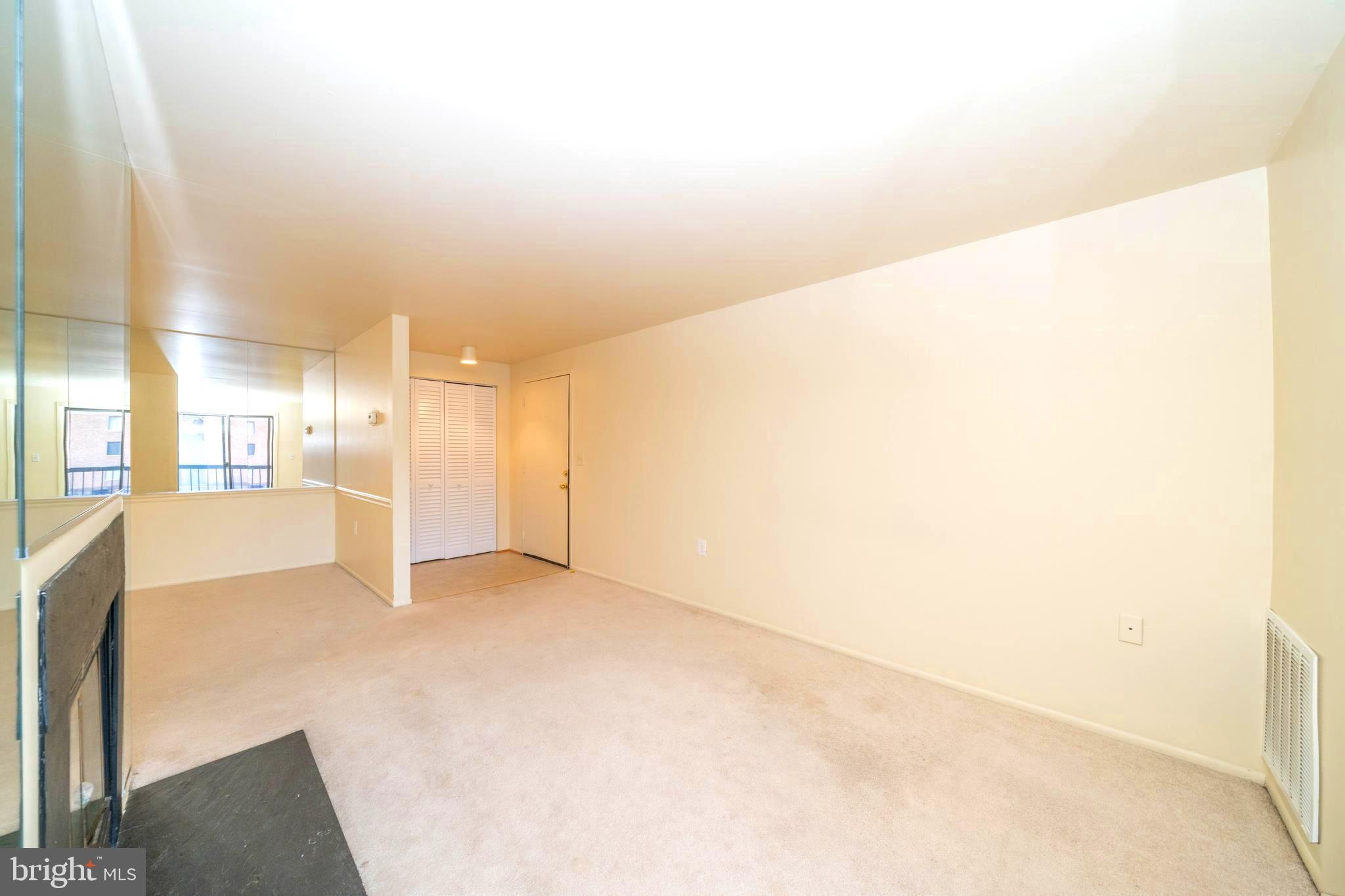 FARMINGDALE - Residential Lease