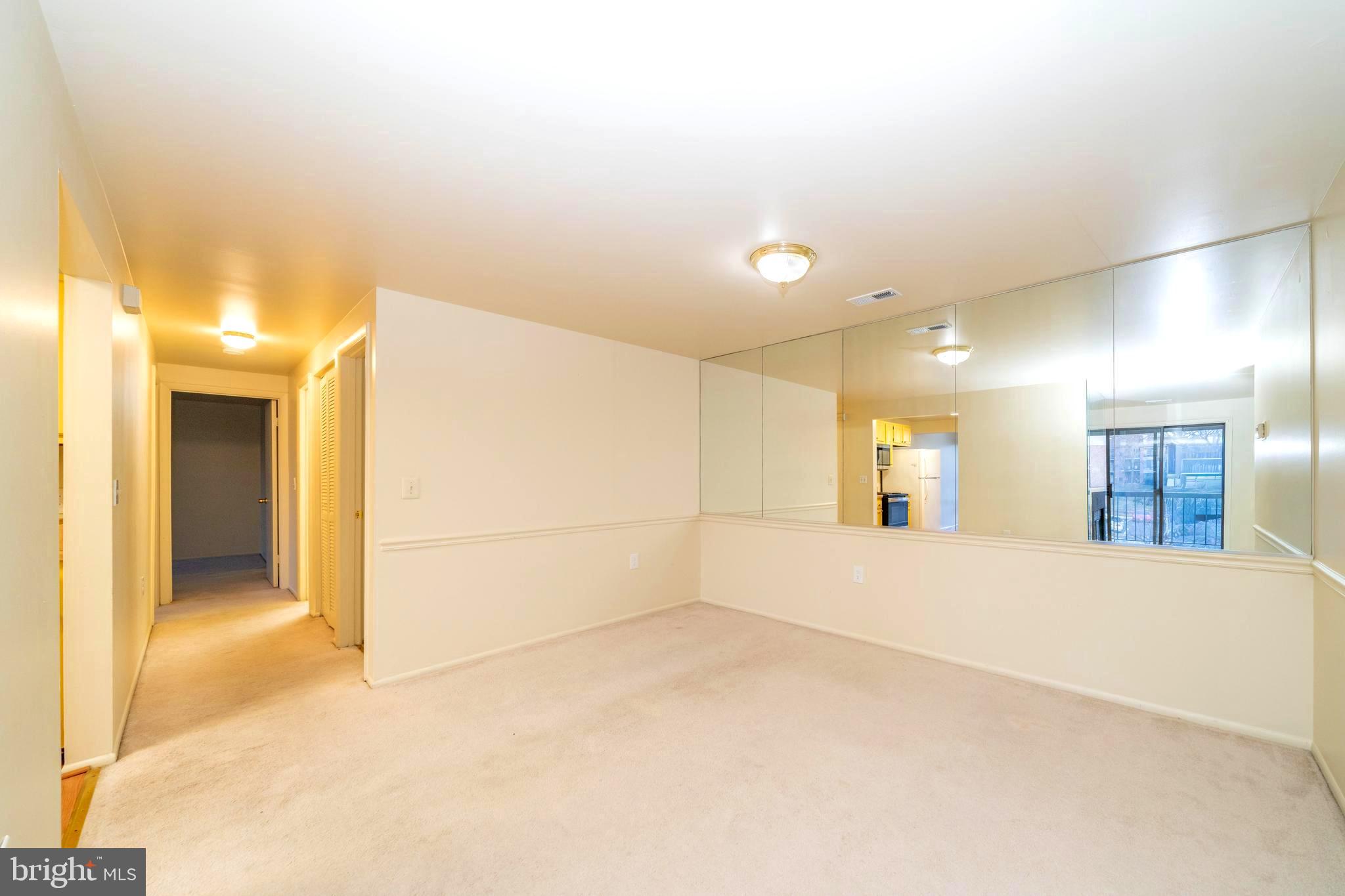 FARMINGDALE - Residential Lease