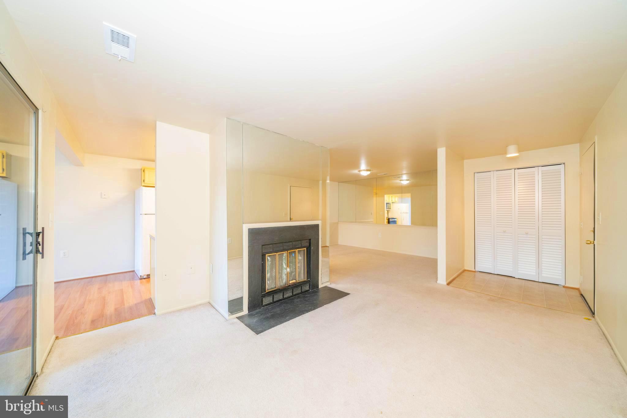 FARMINGDALE - Residential Lease