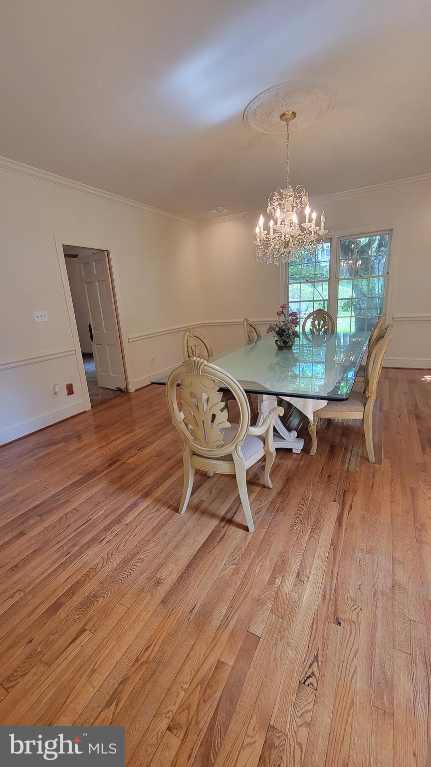 POTOMAC OUTSIDE - Residential