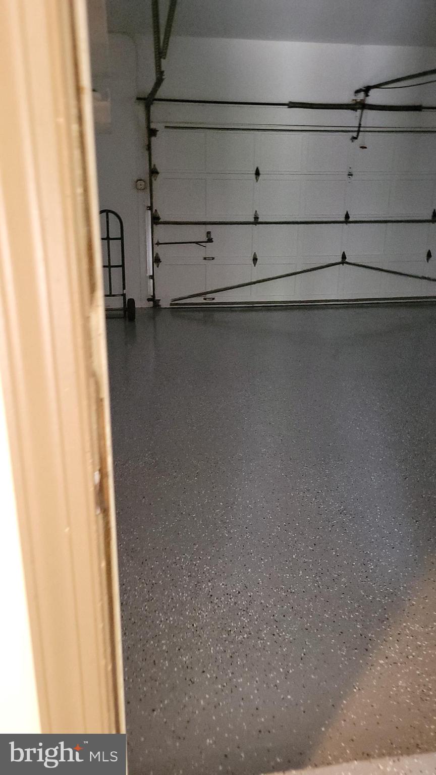 POTOMAC OUTSIDE - Residential