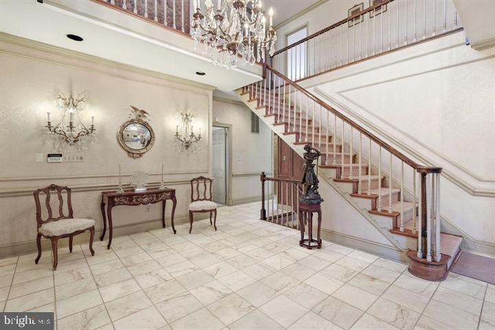 POTOMAC OUTSIDE - Residential