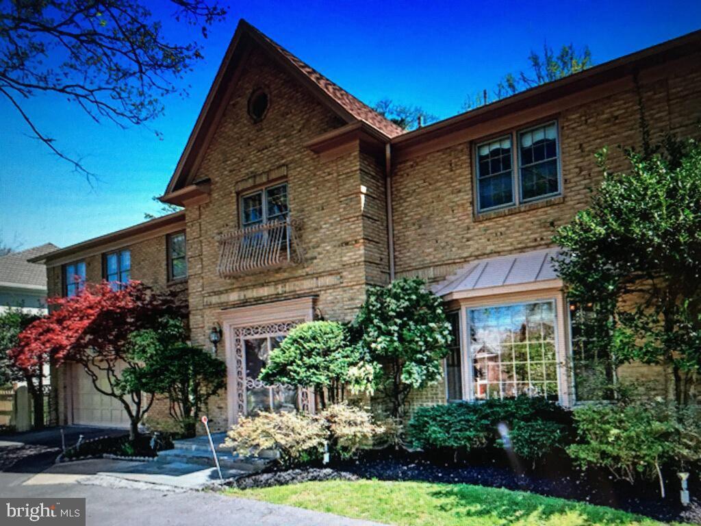 POTOMAC OUTSIDE - Residential