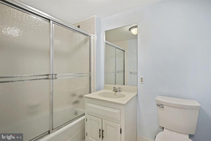 POTOMAC OUTSIDE - Residential