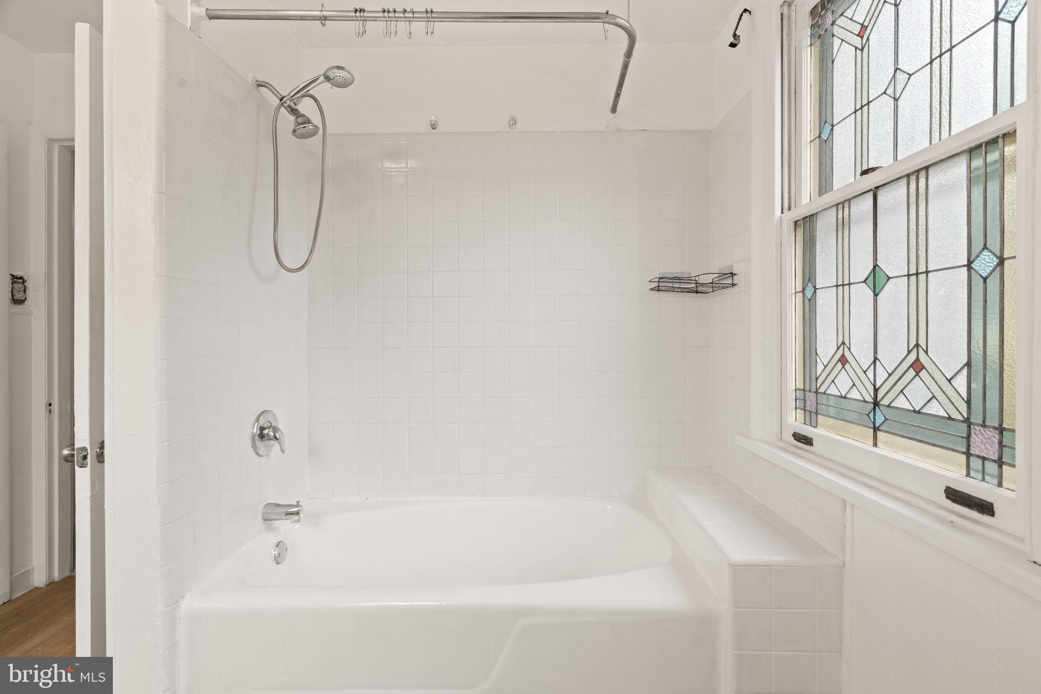 LAWNDALE - Residential